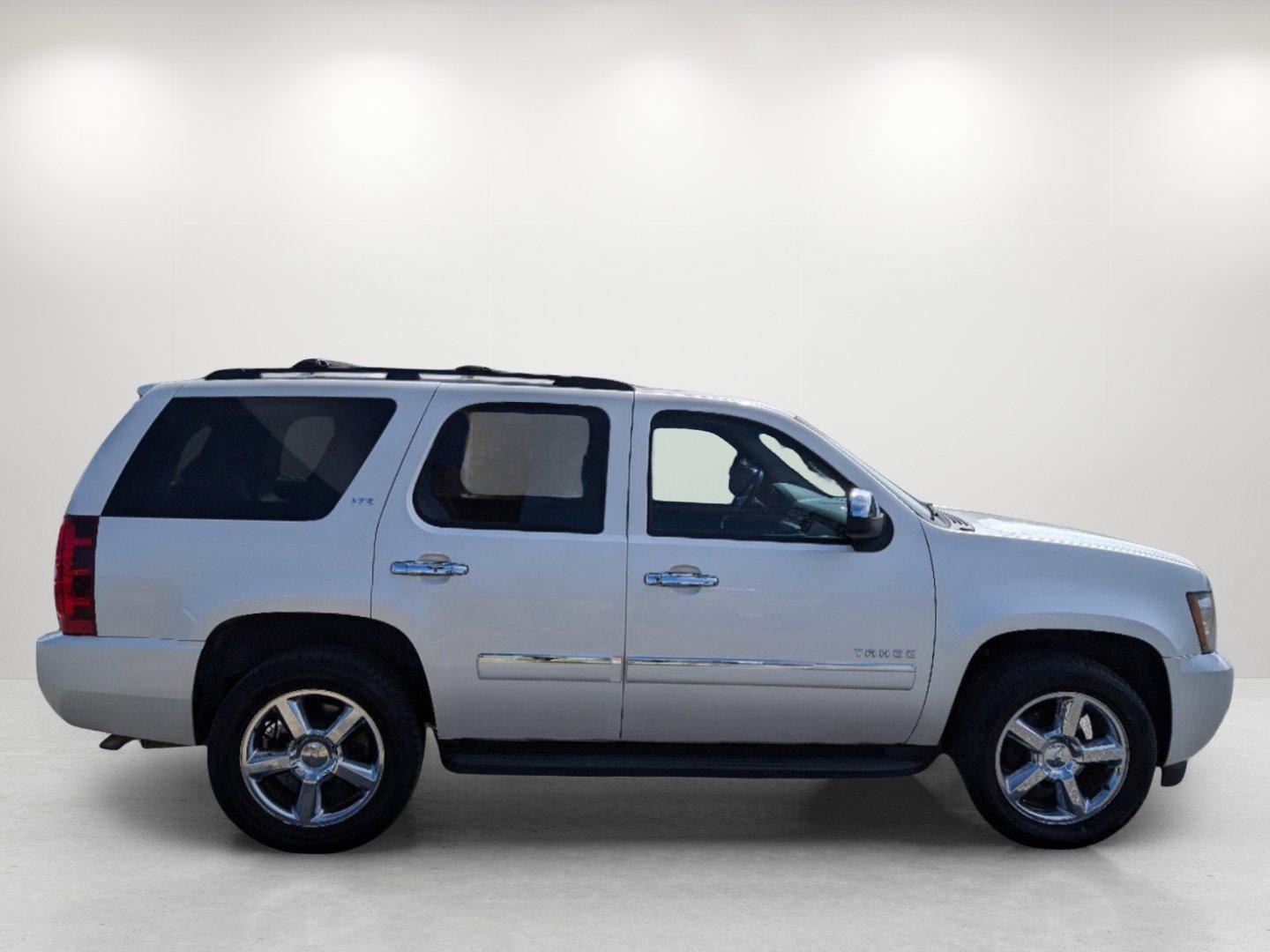 2011 /Ebony Chevrolet Tahoe LTZ (1GNSCCE09BR) with an Gas/Ethanol V8 5.3L/323 engine, 6-Speed Automatic w/OD transmission, located at 5115 14th Ave., Columbus, GA, 31904, (706) 323-0345, 32.511494, -84.971046 - 2011 Chevrolet Tahoe LTZ - Photo#3