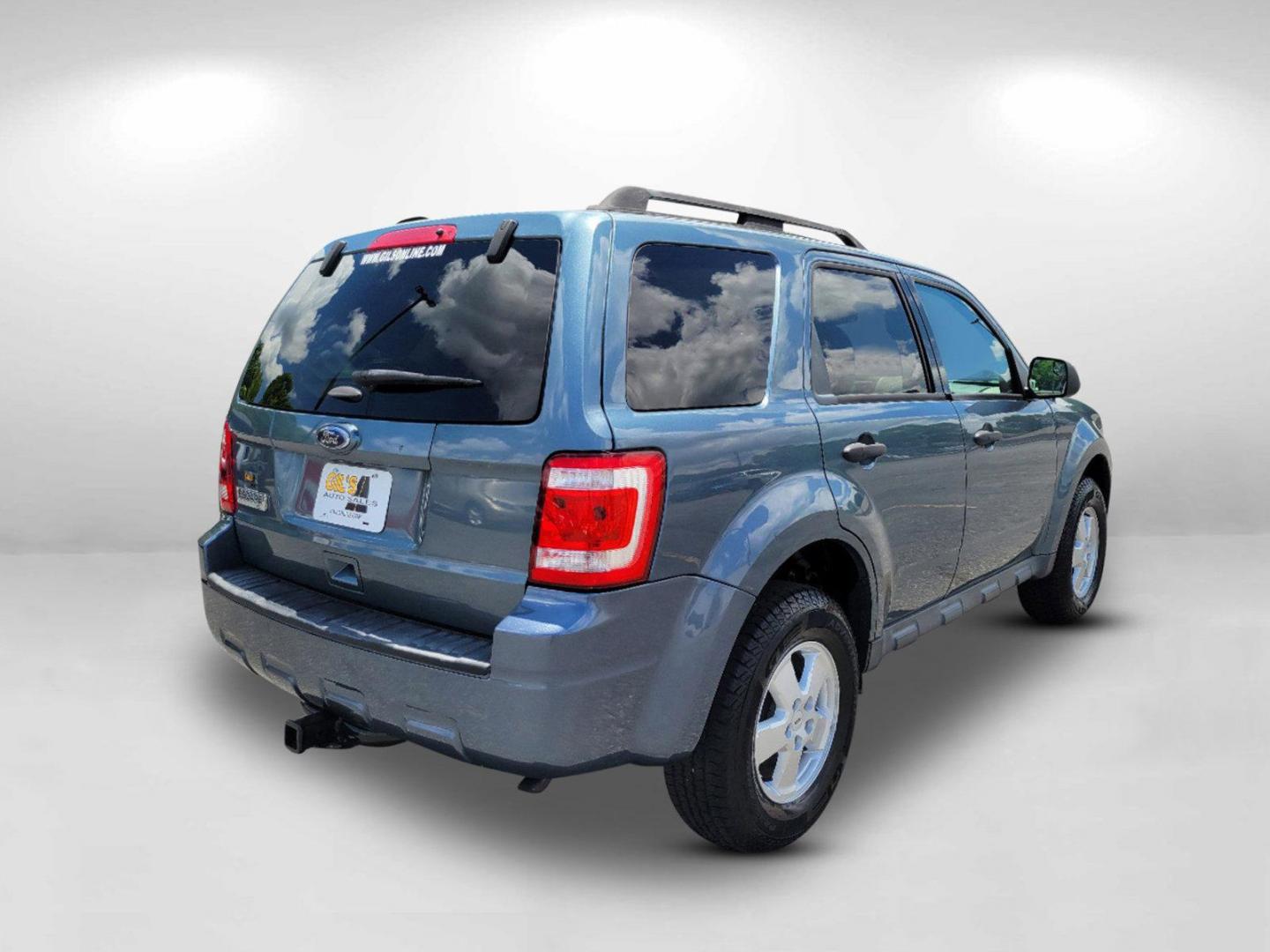 2011 Blue Ford Escape XLT (1FMCU0D73BK) with an Gas I4 2.5L/152 engine, 6-Speed Automatic transmission, located at 5115 14th Ave., Columbus, GA, 31904, (706) 323-0345, 32.511494, -84.971046 - 2011 Ford Escape XLT - Photo#4