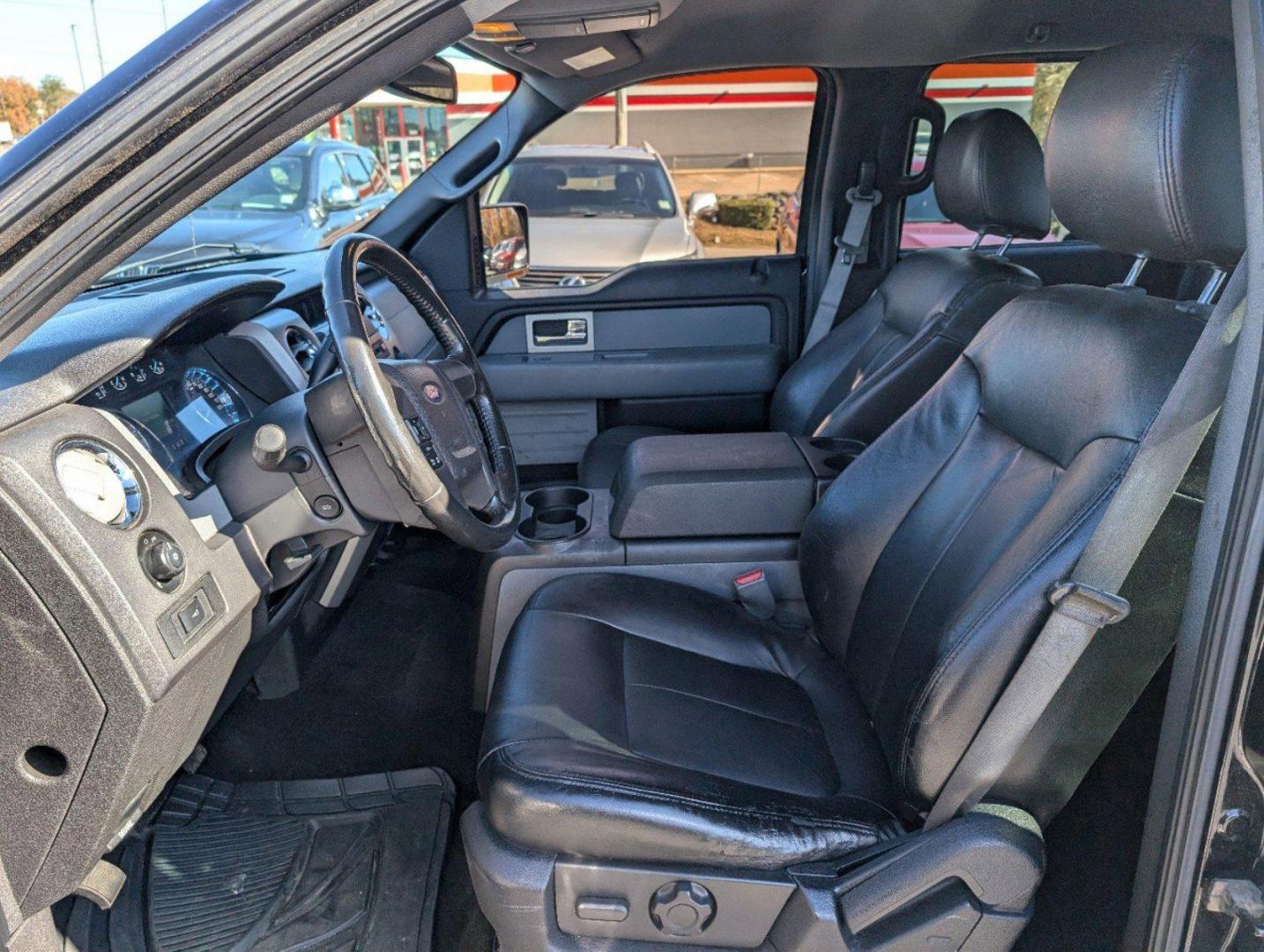 2011 Ford F-150 XLT (1FTEW1CM9BF) with an Gas/Ethanol V6 3.7/227 engine, 6-Speed Automatic transmission, located at 3959 U.S. 80 W, Phenix City, AL, 36870, (334) 297-4885, 32.469296, -85.135185 - 2011 Ford F-150 XLT - Photo#9