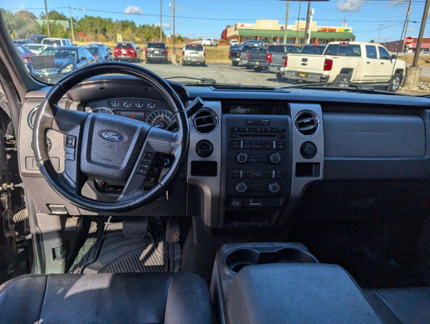 2011 Ford F-150 XLT (1FTEW1CM9BF) with an Gas/Ethanol V6 3.7/227 engine, 6-Speed Automatic transmission, located at 3959 U.S. 80 W, Phenix City, AL, 36870, (334) 297-4885, 32.469296, -85.135185 - 2011 Ford F-150 XLT - Photo#11