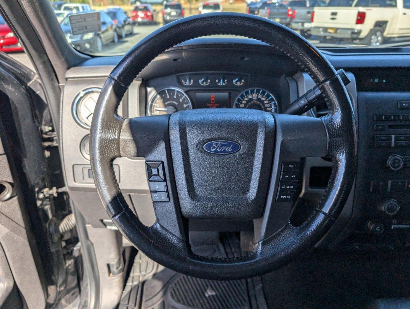 2011 Ford F-150 XLT (1FTEW1CM9BF) with an Gas/Ethanol V6 3.7/227 engine, 6-Speed Automatic transmission, located at 3959 U.S. 80 W, Phenix City, AL, 36870, (334) 297-4885, 32.469296, -85.135185 - 2011 Ford F-150 XLT - Photo#15