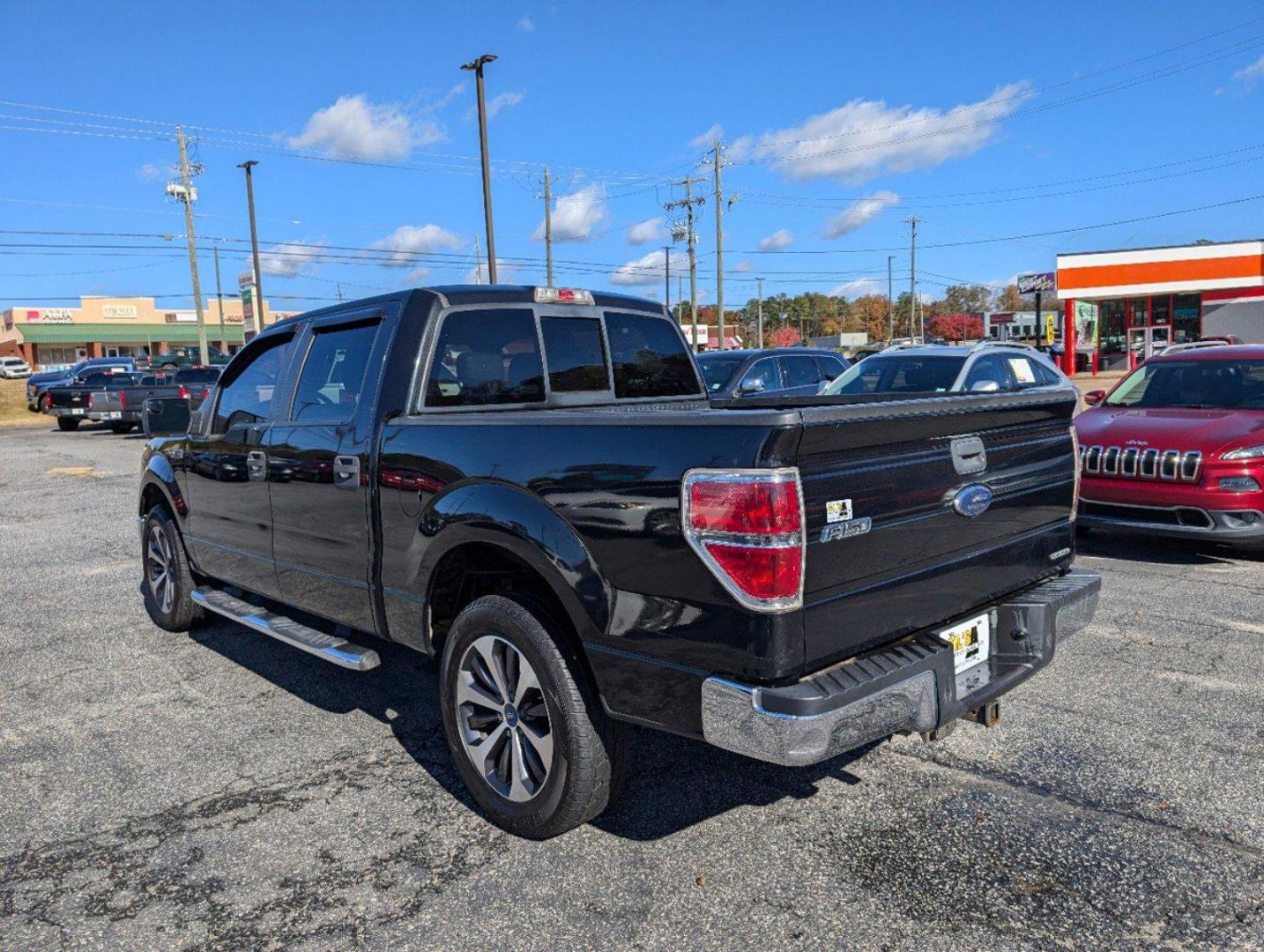 2011 Ford F-150 XLT (1FTEW1CM9BF) with an Gas/Ethanol V6 3.7/227 engine, 6-Speed Automatic transmission, located at 3959 U.S. 80 W, Phenix City, AL, 36870, (334) 297-4885, 32.469296, -85.135185 - 2011 Ford F-150 XLT - Photo#6