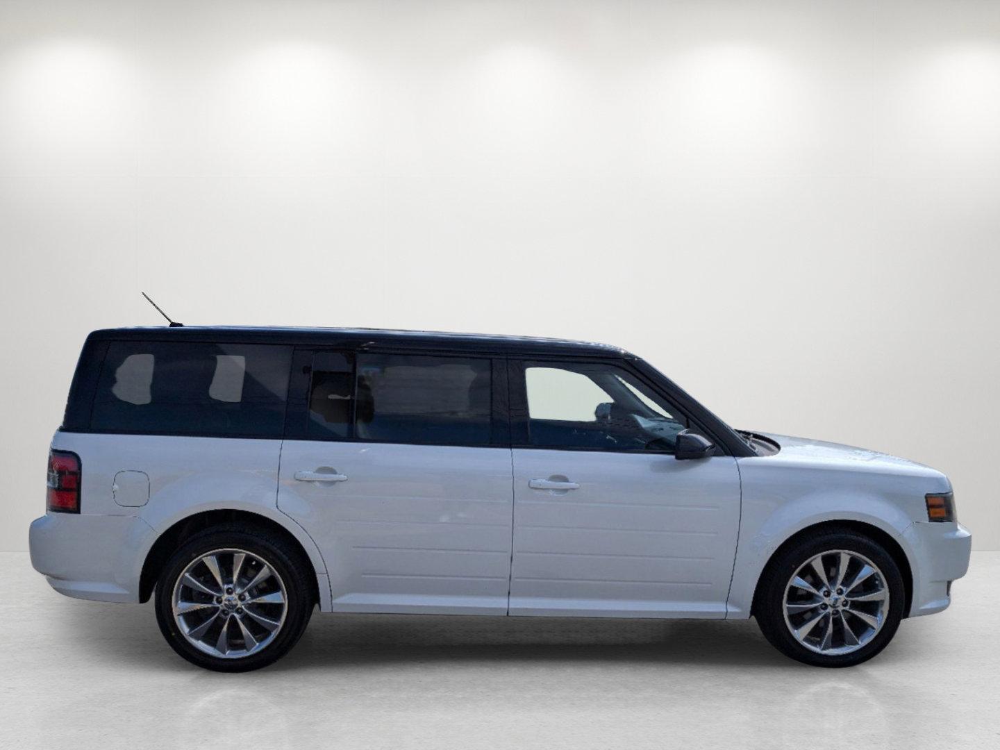 2011 White Ford Flex Titanium (2FMGK5DC2BB) with an Gas V6 3.5L/213 engine, 6-Speed Automatic transmission, located at 521 Old Farm Lane Rd, Prattville, AL, 36066, (334) 325-1505, 32.482460, -86.416367 - 2011 Ford Flex Titanium - Photo#3