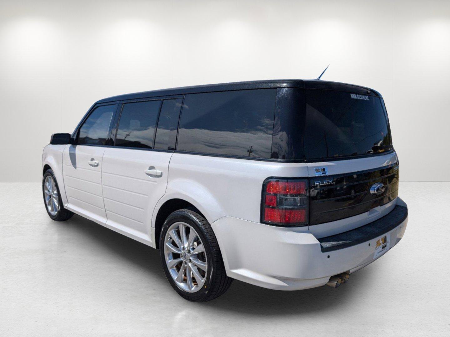 2011 White Ford Flex Titanium (2FMGK5DC2BB) with an Gas V6 3.5L/213 engine, 6-Speed Automatic transmission, located at 521 Old Farm Lane Rd, Prattville, AL, 36066, (334) 325-1505, 32.482460, -86.416367 - 2011 Ford Flex Titanium - Photo#6