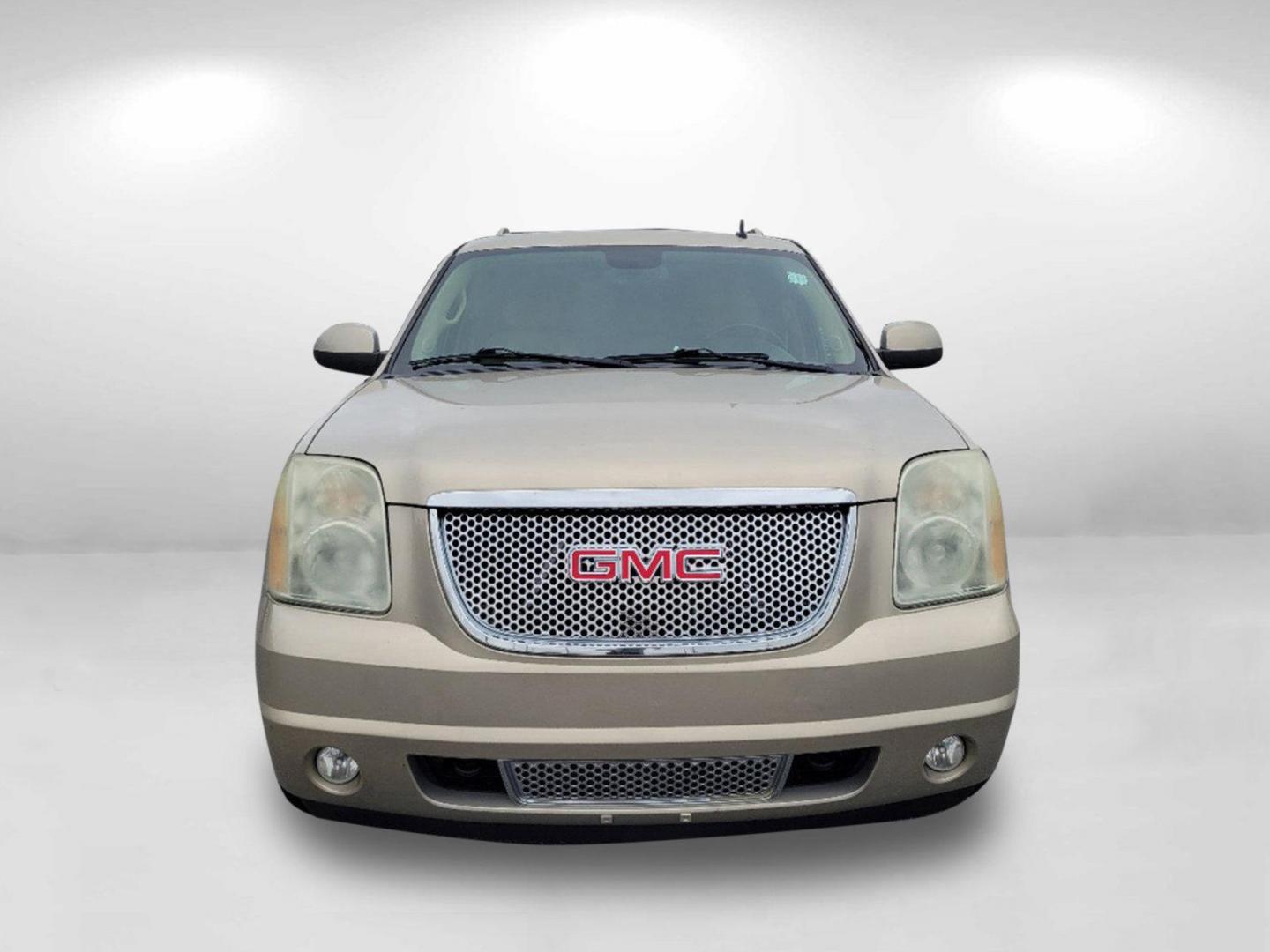 2011 Gold Mist Metallic /Cocoa/Light Cashmere GMC Yukon Denali (1GKS1EEF6BR) with an Gas/Ethanol V8 6.2L/378 engine, 6-Speed Automatic w/OD transmission, located at 1430 Gateway Drive, Opelika, AL, 36801, (334) 239-0944, 32.637871, -85.409790 - 2011 GMC Yukon Denali - Photo#1