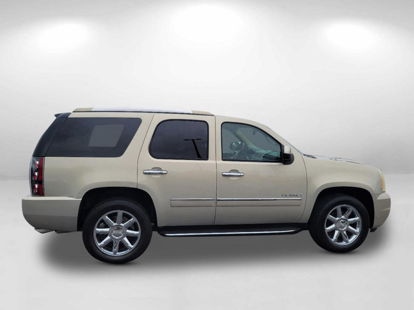 2011 Gold Mist Metallic /Cocoa/Light Cashmere GMC Yukon Denali (1GKS1EEF6BR) with an Gas/Ethanol V8 6.2L/378 engine, 6-Speed Automatic w/OD transmission, located at 1430 Gateway Drive, Opelika, AL, 36801, (334) 239-0944, 32.637871, -85.409790 - 2011 GMC Yukon Denali - Photo#3