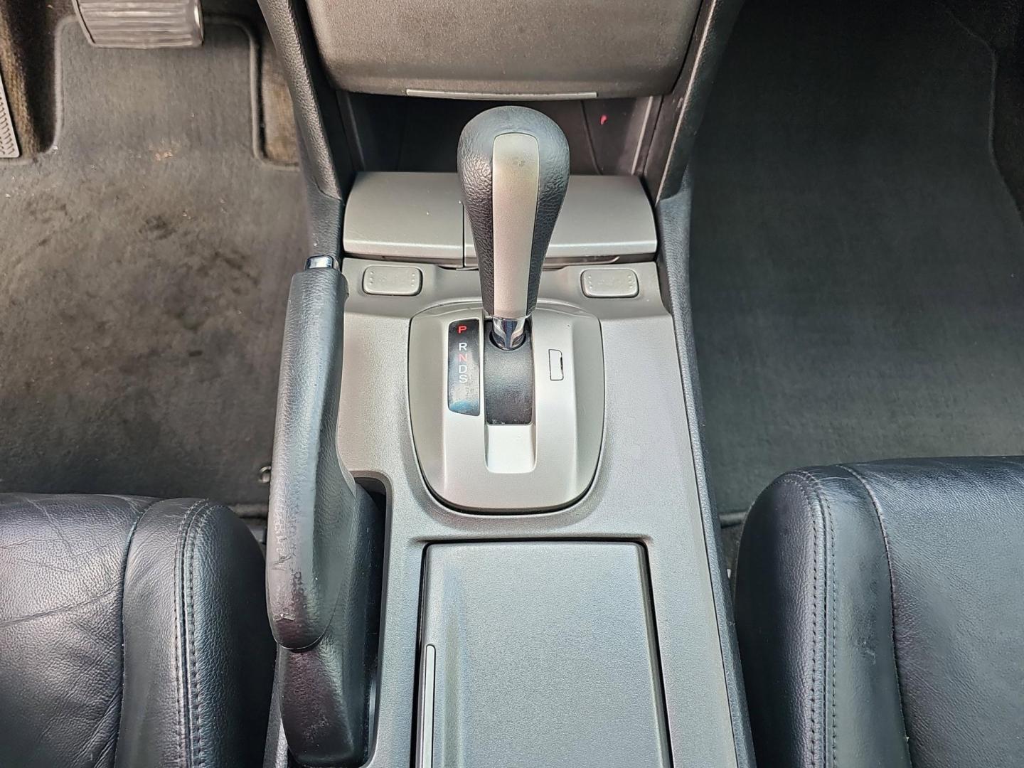 2011 /Black Honda Accord Cpe EX-L (1HGCS2B86BA) with an Gas V6 3.5L/212 engine, 5-Speed Automatic transmission, located at 521 Old Farm Lane Rd, Prattville, AL, 36066, (334) 325-1505, 32.482460, -86.416367 - 2011 Honda Accord Cpe EX-L - Photo#14