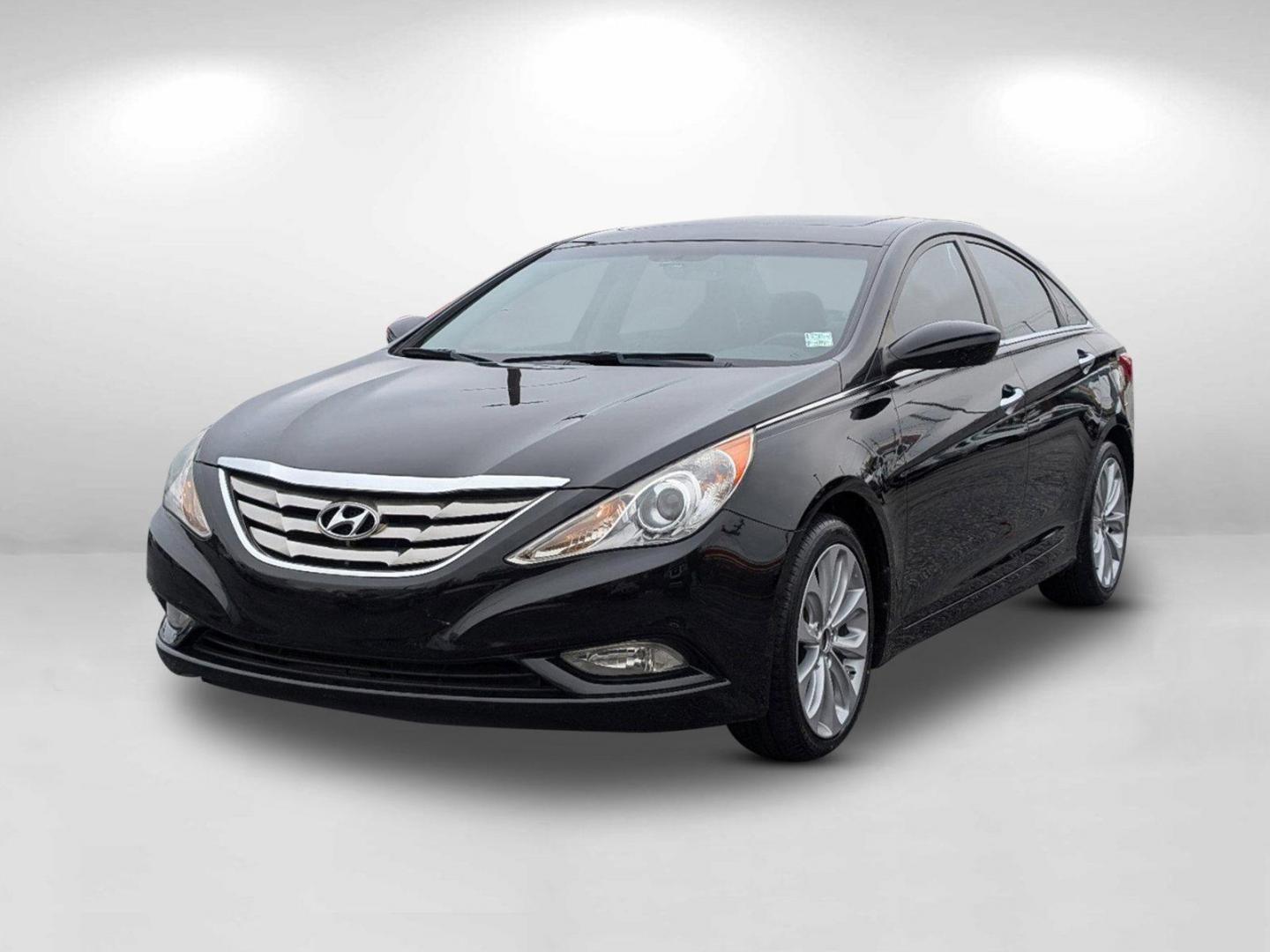 2011 /Black Hyundai Sonata SE (5NPEC4AB2BH) with an Turbocharged Gas I4 2.0L/122 engine, 6-Speed Automatic w/OD SHIFTRONIC transmission, located at 7000 Northlake Connector, Columbus, GA, 31904, (706) 987-8085, 32.524975, -84.978134 - 2011 Hyundai Sonata SE - Photo#1