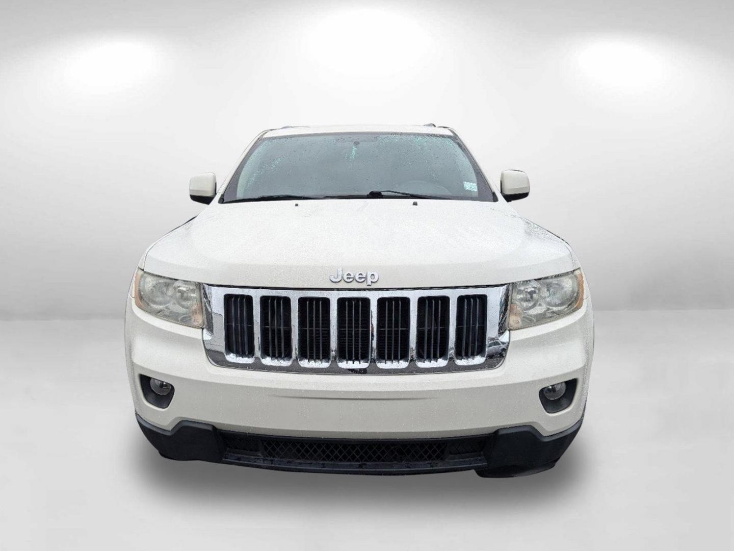 2011 /Black Interior Jeep Grand Cherokee Laredo (1J4RS4GGXBC) with an Gas/Ethanol V6 3.6L/220 engine, 5-Speed Automatic transmission, located at 7000 Northlake Connector, Columbus, GA, 31904, (706) 987-8085, 32.524975, -84.978134 - 2011 Jeep Grand Cherokee Laredo - Photo#1