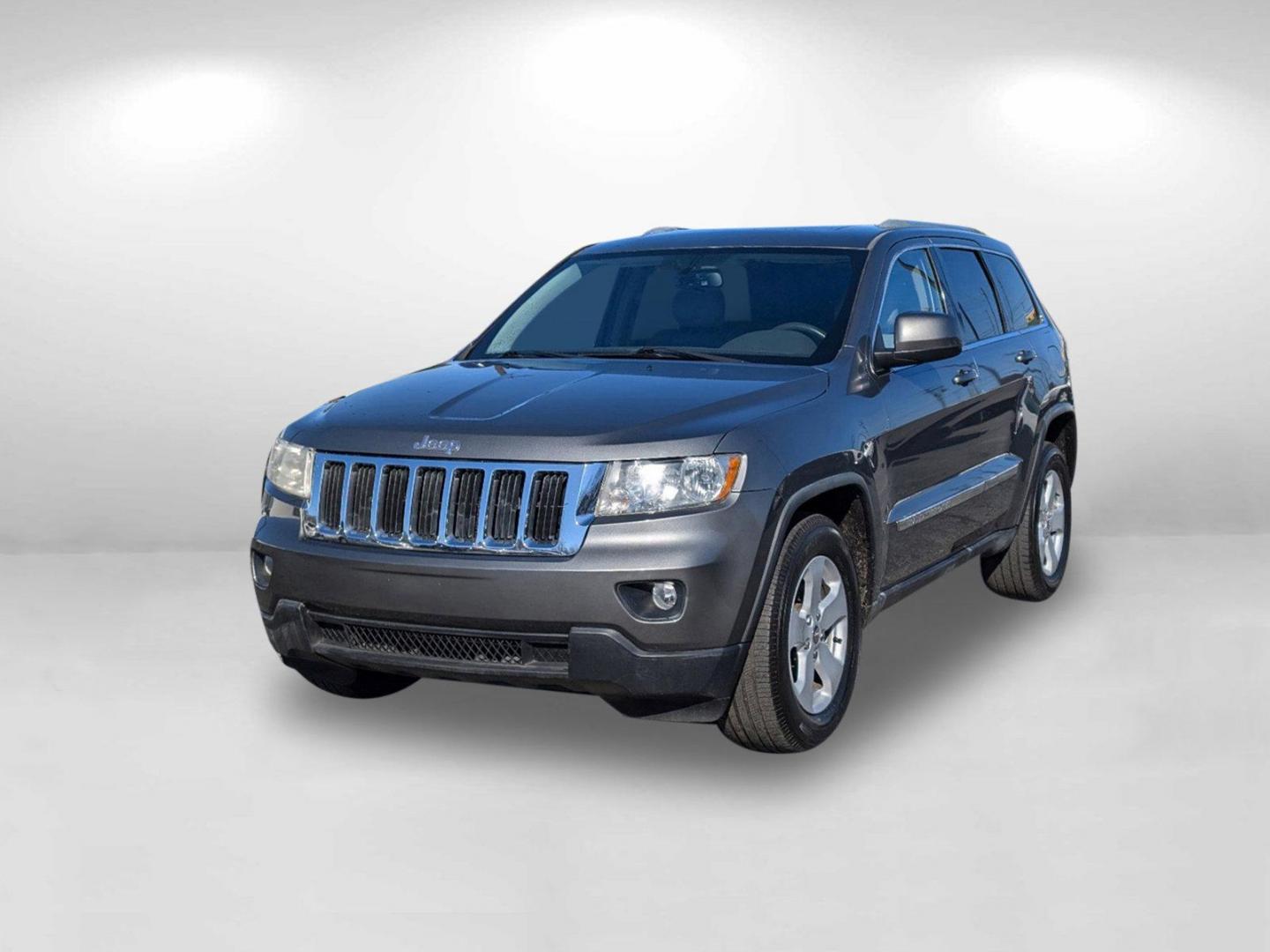 2011 /Dark Graystone/Medium Graystone Interior Jeep Grand Cherokee Laredo (1J4RS4GG8BC) with an Gas/Ethanol V6 3.6L/220 engine, 5-Speed Automatic transmission, located at 7000 Northlake Connector, Columbus, GA, 31904, (706) 987-8085, 32.524975, -84.978134 - 2011 Jeep Grand Cherokee Laredo - Photo#0