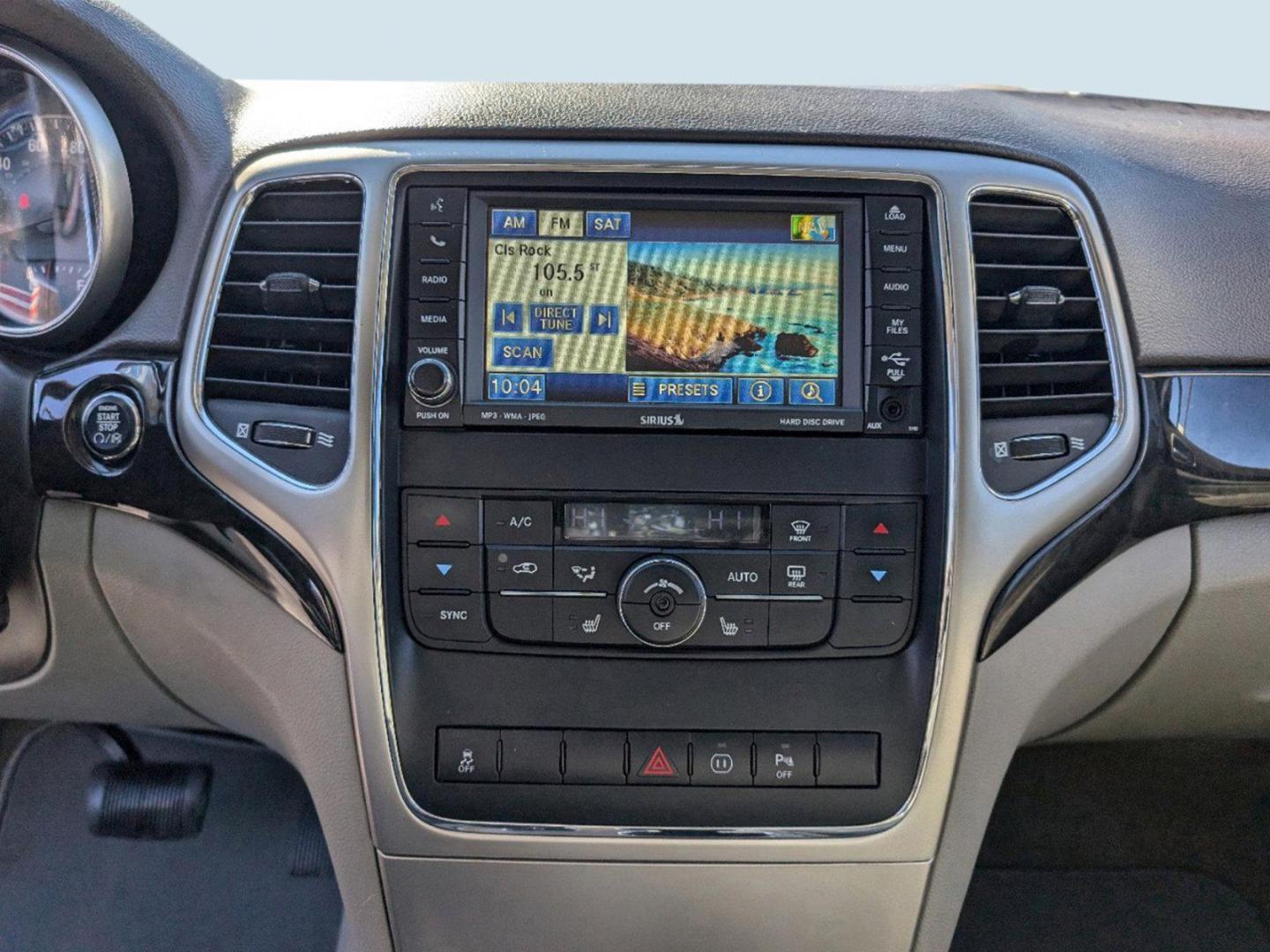 2011 /Dark Graystone/Medium Graystone Interior Jeep Grand Cherokee Laredo (1J4RS4GG8BC) with an Gas/Ethanol V6 3.6L/220 engine, 5-Speed Automatic transmission, located at 7000 Northlake Connector, Columbus, GA, 31904, (706) 987-8085, 32.524975, -84.978134 - 2011 Jeep Grand Cherokee Laredo - Photo#13