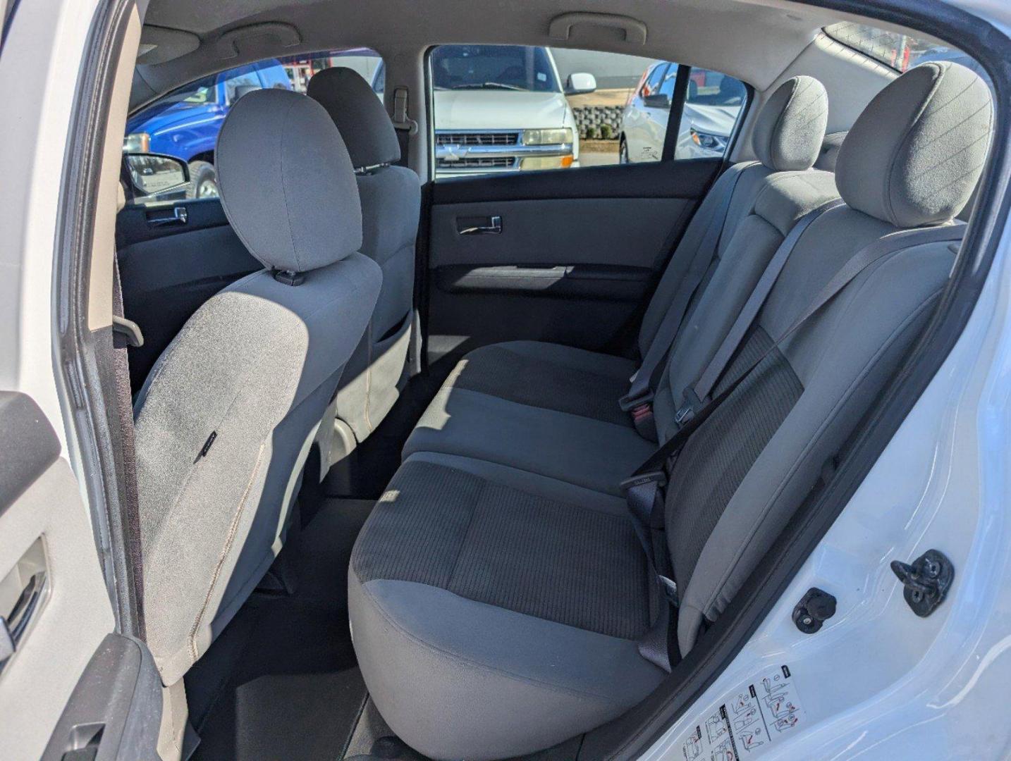 2011 /Charcoal Nissan Sentra 2.0 SR (3N1AB6AP9BL) with an Gas I4 2.0L/122 engine, 1-Speed CVT transmission, located at 3959 U.S. 80 W, Phenix City, AL, 36870, (334) 297-4885, 32.469296, -85.135185 - 2011 Nissan Sentra 2.0 SR - Photo#10