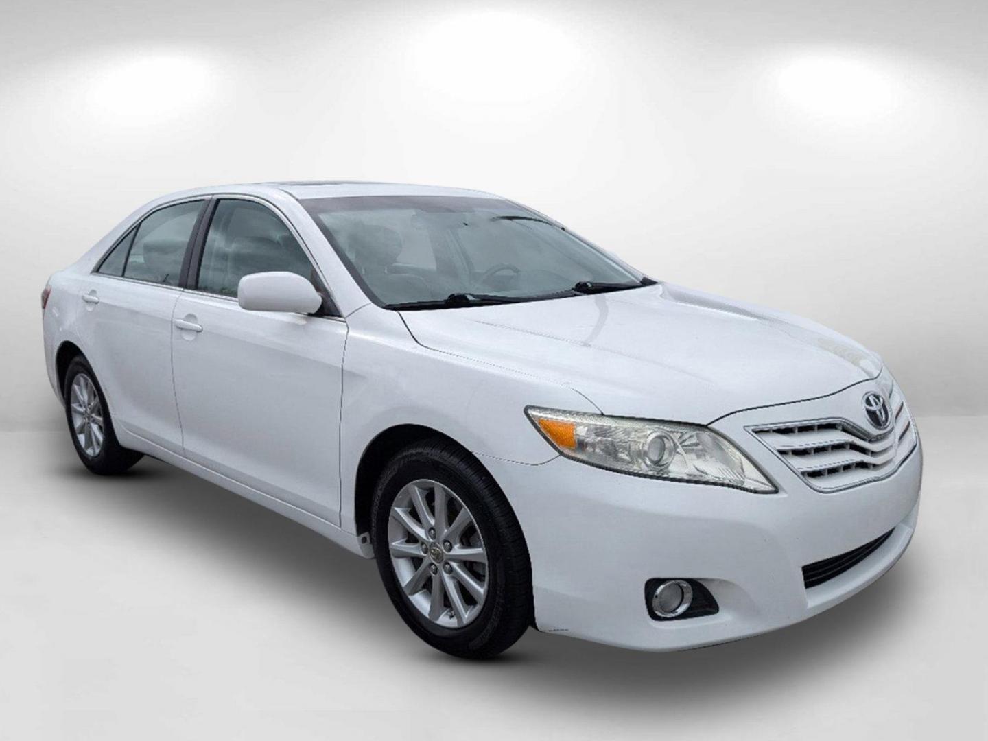 2011 Toyota Camry XLE (4T1BF3EK1BU) with an Gas I4 2.5L/152 engine, 6-Speed Automatic w/OD transmission, located at 5115 14th Ave., Columbus, GA, 31904, (706) 323-0345, 32.511494, -84.971046 - 2011 Toyota Camry XLE - Photo#2