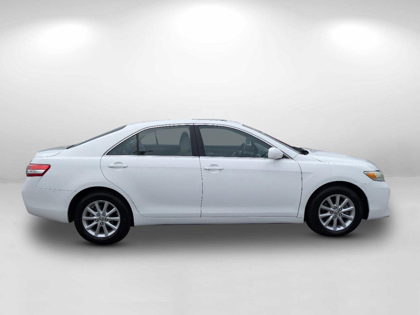 2011 Toyota Camry XLE (4T1BF3EK1BU) with an Gas I4 2.5L/152 engine, 6-Speed Automatic w/OD transmission, located at 5115 14th Ave., Columbus, GA, 31904, (706) 323-0345, 32.511494, -84.971046 - 2011 Toyota Camry XLE - Photo#3