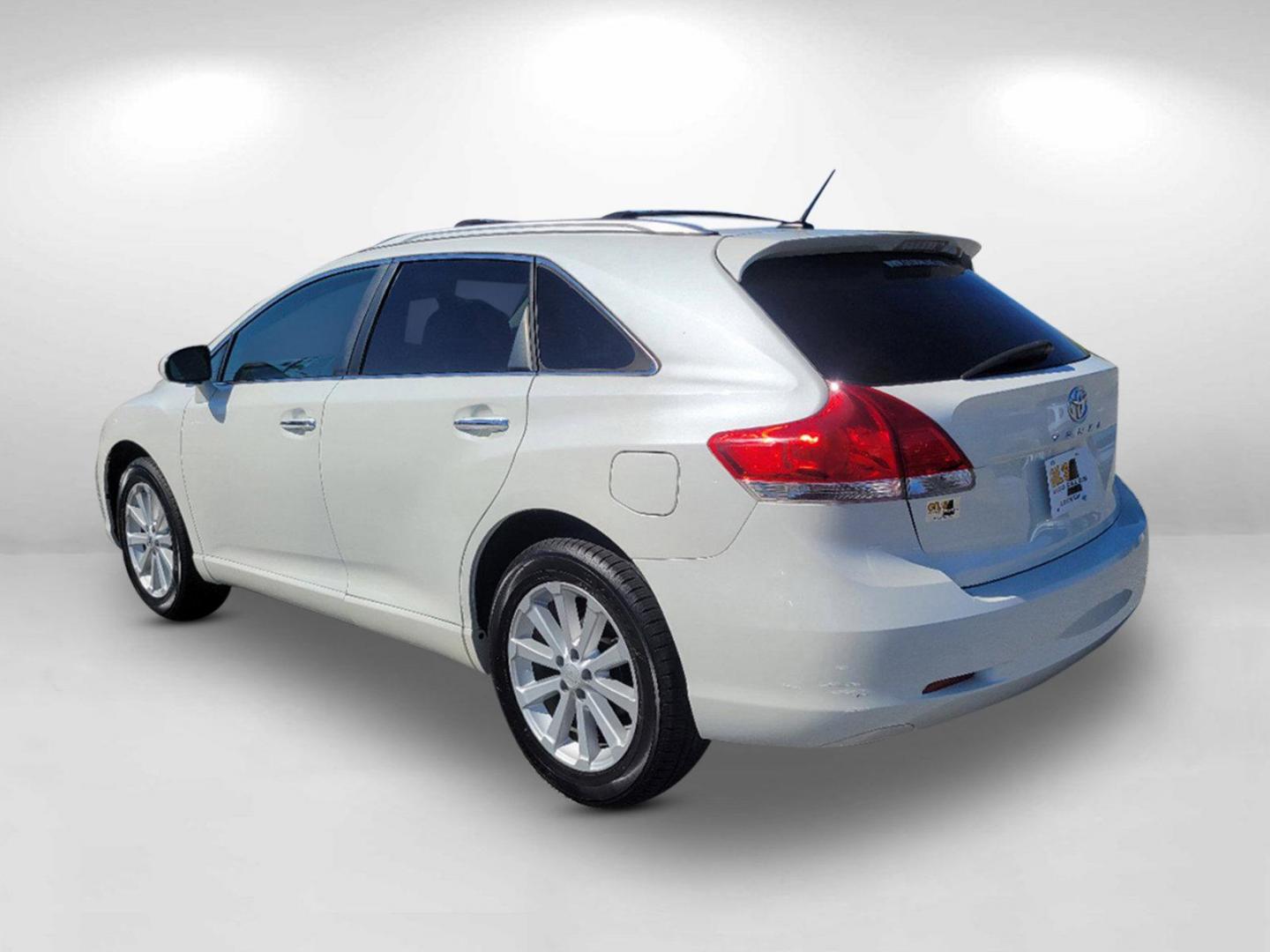 2011 White Toyota Venza (4T3ZA3BB8BU) with an Gas I4 2.7L/163 engine, 6-Speed Automatic transmission, located at 7000 Northlake Connector, Columbus, GA, 31904, (706) 987-8085, 32.524975, -84.978134 - 2011 Toyota Venza - Photo#6