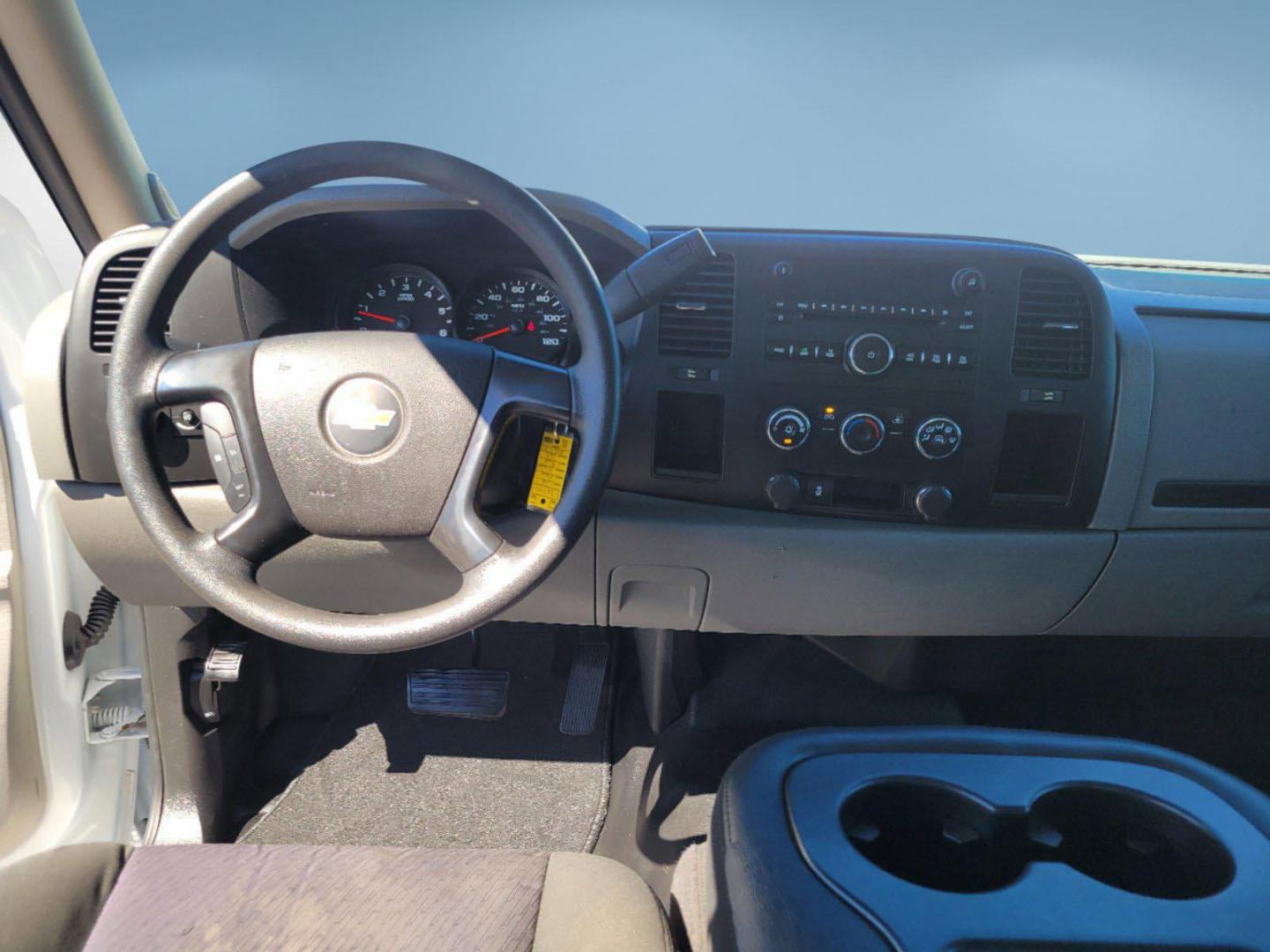 2012 Summit White /Dark Titanium Chevrolet Silverado 1500 Work Truck (1GCRCPEA6CZ) with an Gas/Ethanol V8 4.8L/293 engine, 4-Speed Automatic transmission, located at 5115 14th Ave., Columbus, GA, 31904, (706) 323-0345, 32.511494, -84.971046 - 2012 Chevrolet Silverado 1500 Work Truck - Photo#11