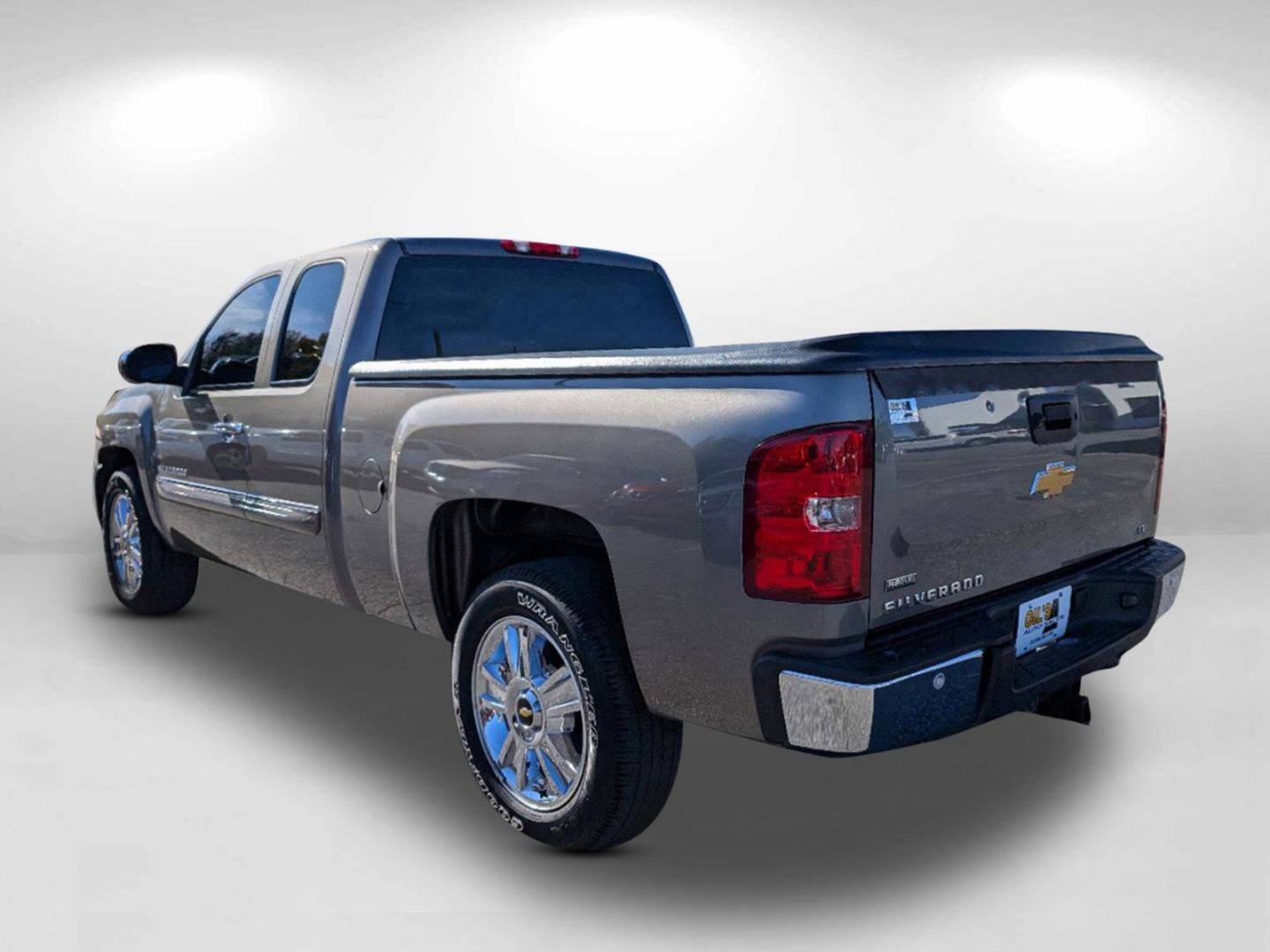 2012 /Ebony Chevrolet Silverado 1500 LT (1GCRCSE00CZ) with an Gas/Ethanol V8 5.3L/323 engine, 6-Speed Automatic transmission, located at 804 22nd Ave, Phenix City, AL, 36870, (334) 297-1860, 32.484749, -85.024475 - 2012 Chevrolet Silverado 1500 LT - Photo#6