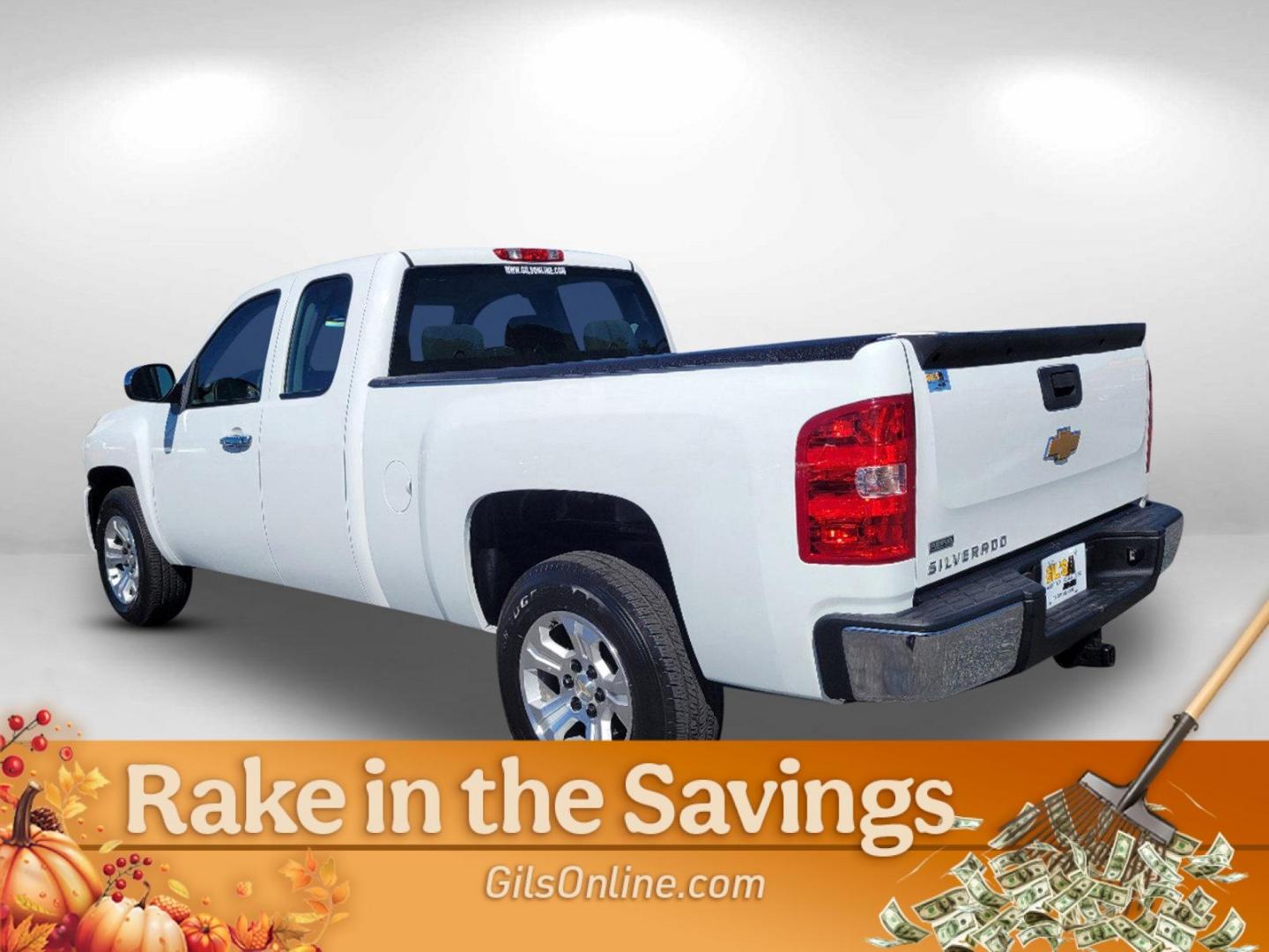 2012 Summit White /Dark Titanium Chevrolet Silverado 1500 Work Truck (1GCRCPEA6CZ) with an Gas/Ethanol V8 4.8L/293 engine, 4-Speed Automatic transmission, located at 804 22nd Ave, Phenix City, AL, 36870, (334) 297-1860, 32.484749, -85.024475 - 2012 Chevrolet Silverado 1500 Work Truck - Photo#12