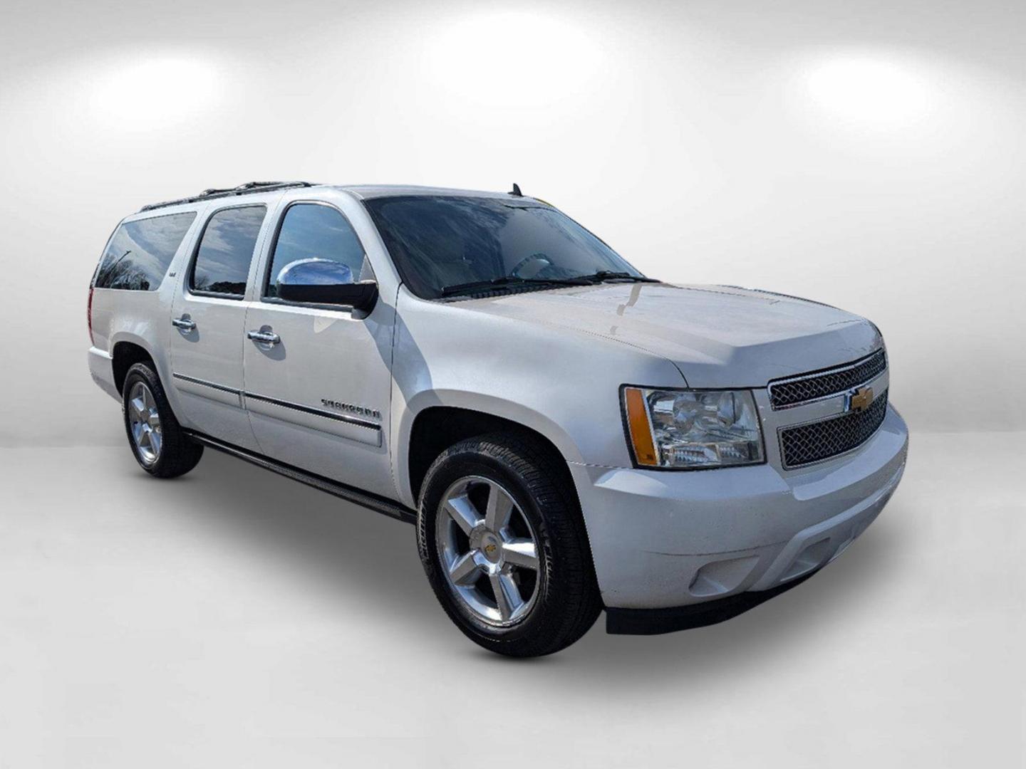 2012 /Light Cashmere/Dark Cashmere Chevrolet Suburban LTZ (1GNSCKE00CR) with an Gas/Ethanol V8 5.3L/323 engine, 6-Speed Automatic transmission, located at 3959 U.S. 80 W, Phenix City, AL, 36870, (334) 297-4885, 32.469296, -85.135185 - 2012 Chevrolet Suburban LTZ - Photo#2