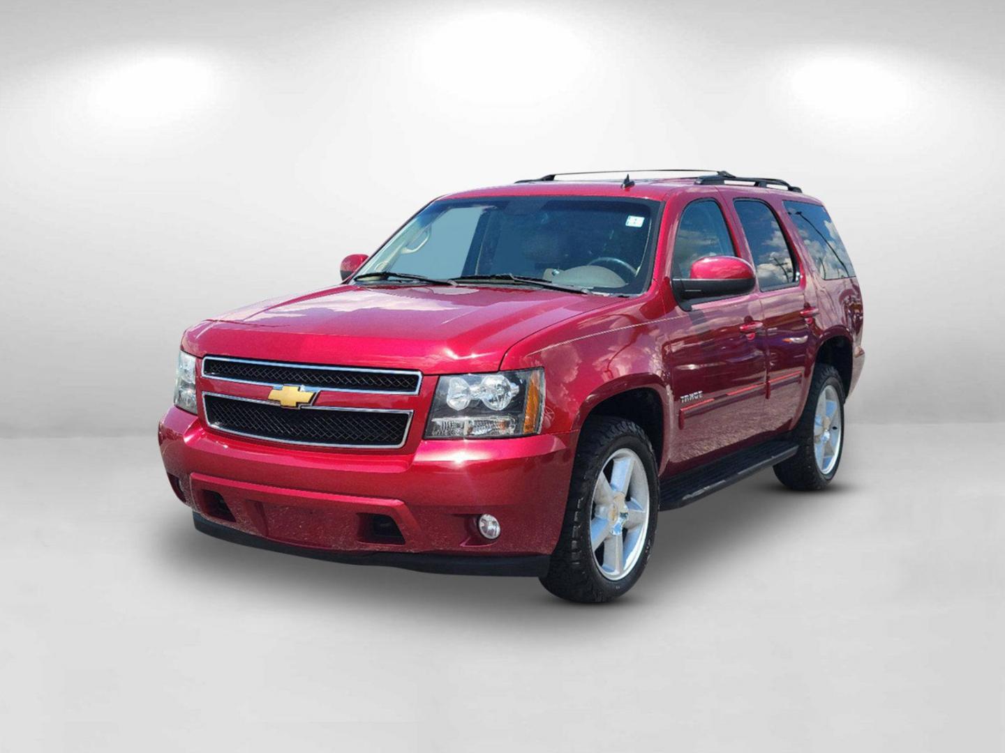 2012 Crystal Red Tintcoat /Light Cashmere/Dark Cashmere Chevrolet Tahoe LT (1GNSKBE05CR) with an Gas/Ethanol V8 5.3L/323 engine, 6-Speed Automatic w/OD transmission, located at 5115 14th Ave., Columbus, GA, 31904, (706) 323-0345, 32.511494, -84.971046 - 2012 Chevrolet Tahoe LT - Photo#4