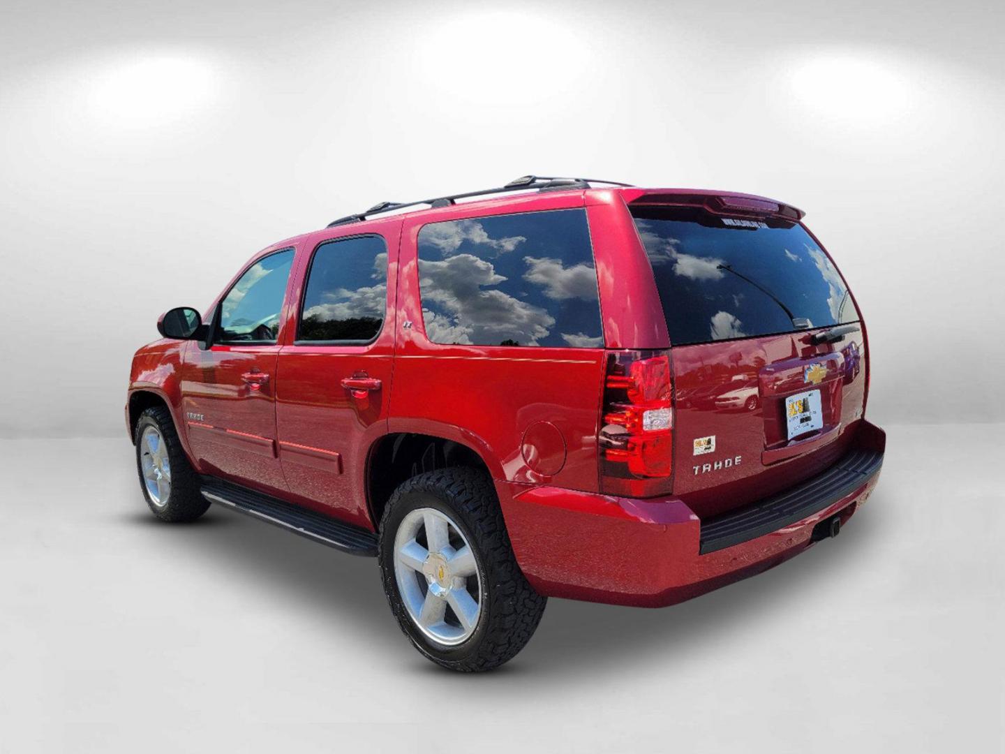 2012 Crystal Red Tintcoat /Light Cashmere/Dark Cashmere Chevrolet Tahoe LT (1GNSKBE05CR) with an Gas/Ethanol V8 5.3L/323 engine, 6-Speed Automatic w/OD transmission, located at 5115 14th Ave., Columbus, GA, 31904, (706) 323-0345, 32.511494, -84.971046 - 2012 Chevrolet Tahoe LT - Photo#10