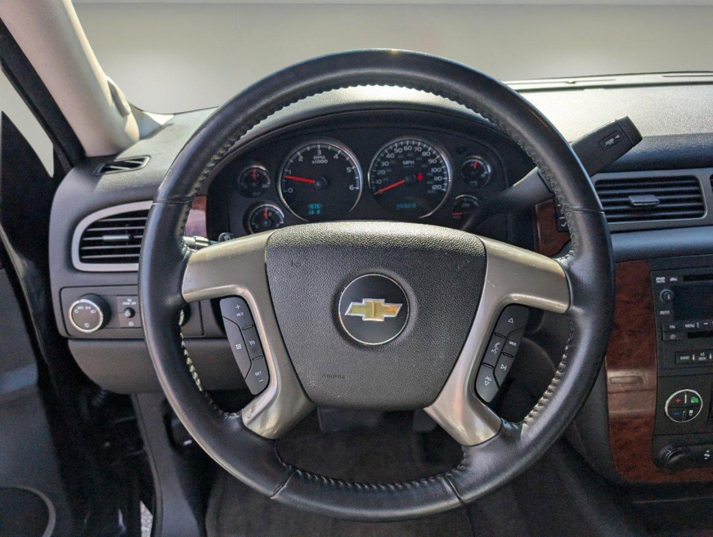 2012 /Ebony Chevrolet Tahoe LT (1GNSKBE02CR) with an Gas/Ethanol V8 5.3L/323 engine, 6-Speed Automatic w/OD transmission, located at 3959 U.S. 80 W, Phenix City, AL, 36870, (334) 297-4885, 32.469296, -85.135185 - 2012 Chevrolet Tahoe LT - Photo#15