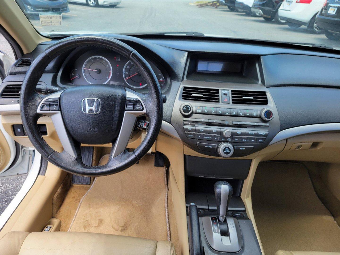 2012 White Honda Accord Sdn SE (1HGCP2F66CA) with an Gas I4 2.4L/144 engine, 5-Speed Automatic transmission, located at 7000 Northlake Connector, Columbus, GA, 31904, (706) 987-8085, 32.524975, -84.978134 - 2012 Honda Accord Sdn SE - Photo#12