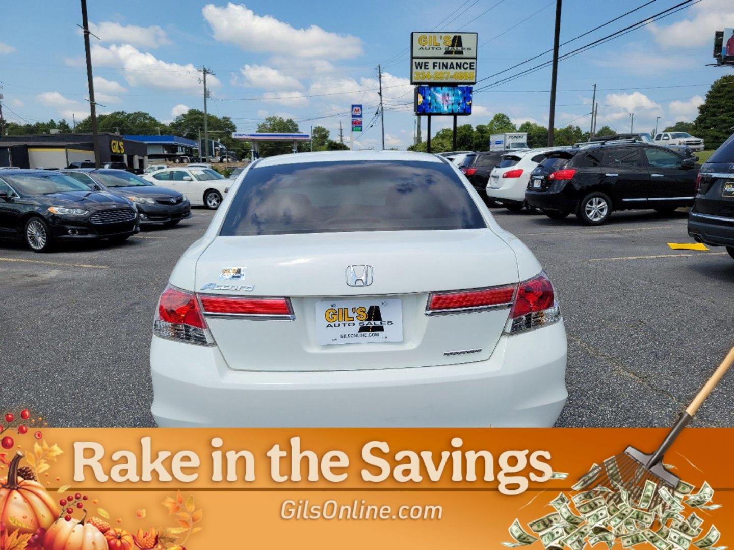 2012 White Honda Accord Sdn SE (1HGCP2F66CA) with an Gas I4 2.4L/144 engine, 5-Speed Automatic transmission, located at 7000 Northlake Connector, Columbus, GA, 31904, (706) 987-8085, 32.524975, -84.978134 - 2012 Honda Accord Sdn SE - Photo#18