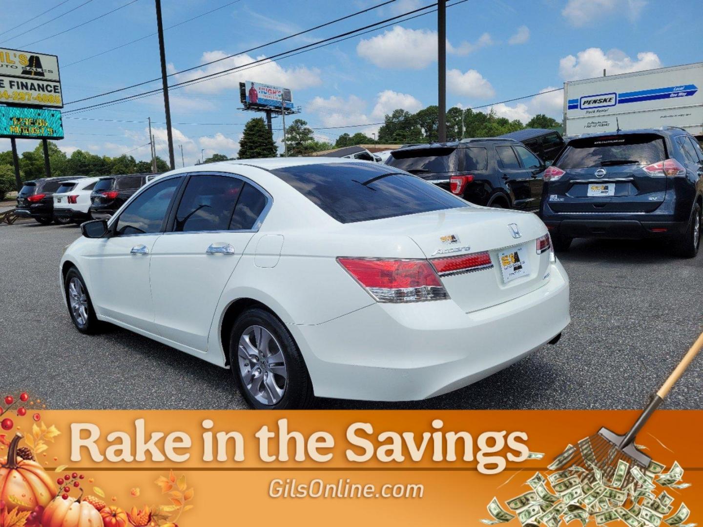 2012 White Honda Accord Sdn SE (1HGCP2F66CA) with an Gas I4 2.4L/144 engine, 5-Speed Automatic transmission, located at 7000 Northlake Connector, Columbus, GA, 31904, (706) 987-8085, 32.524975, -84.978134 - 2012 Honda Accord Sdn SE - Photo#22