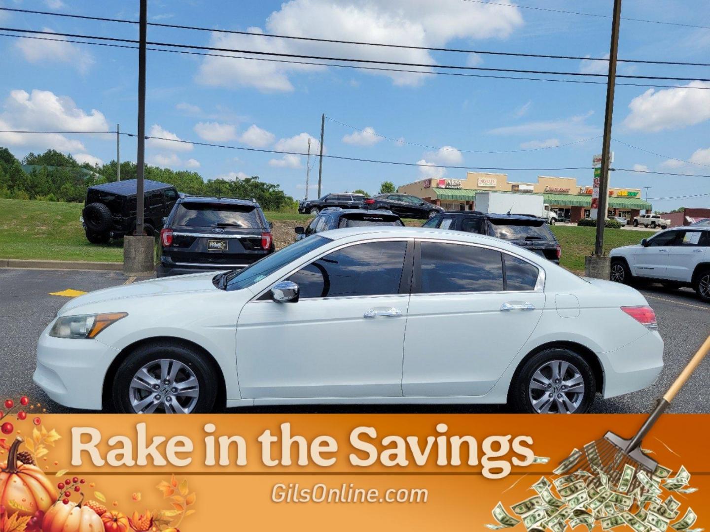 2012 White Honda Accord Sdn SE (1HGCP2F66CA) with an Gas I4 2.4L/144 engine, 5-Speed Automatic transmission, located at 7000 Northlake Connector, Columbus, GA, 31904, (706) 987-8085, 32.524975, -84.978134 - 2012 Honda Accord Sdn SE - Photo#24