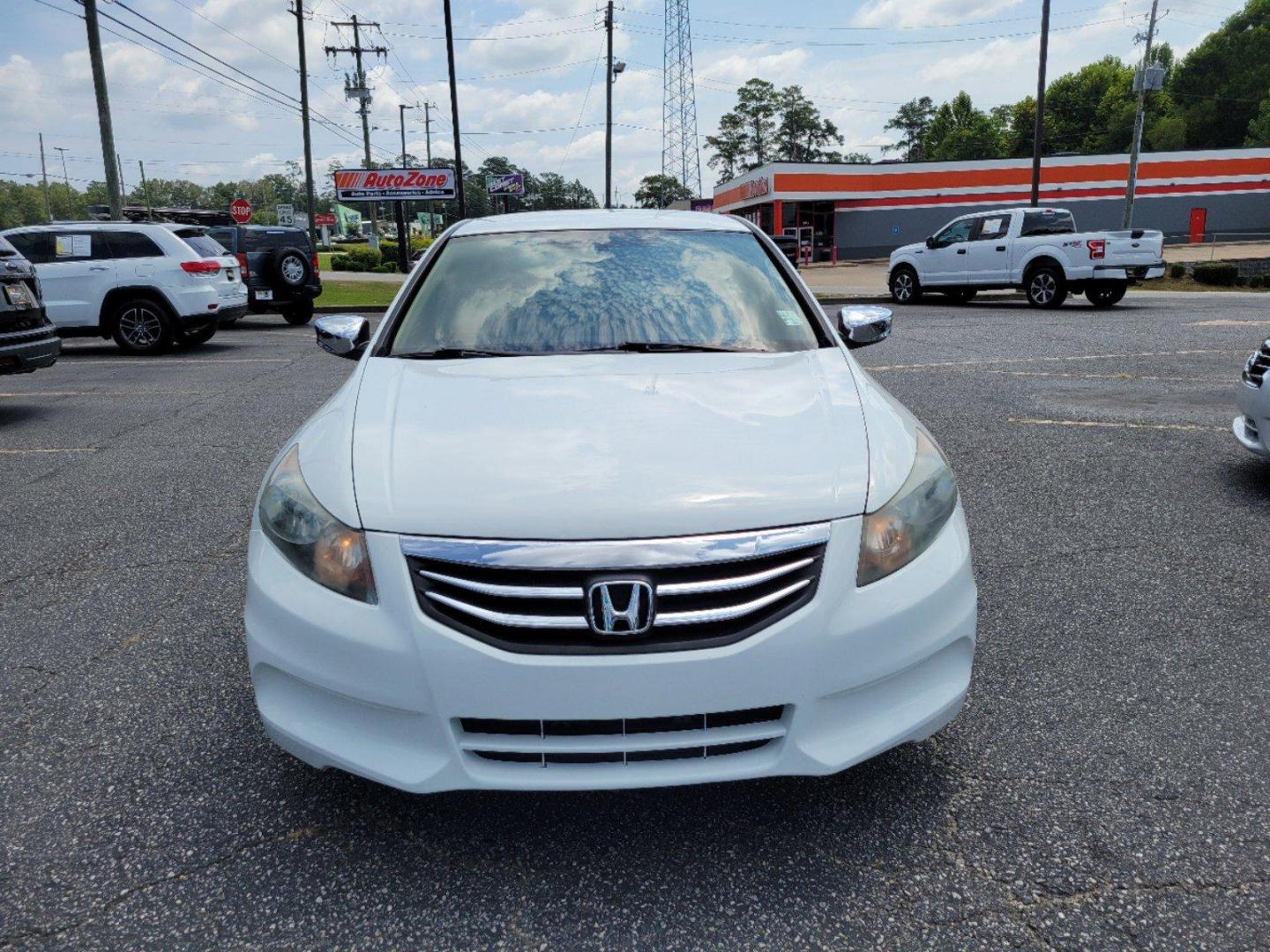 2012 White Honda Accord Sdn SE (1HGCP2F66CA) with an Gas I4 2.4L/144 engine, 5-Speed Automatic transmission, located at 7000 Northlake Connector, Columbus, GA, 31904, (706) 987-8085, 32.524975, -84.978134 - 2012 Honda Accord Sdn SE - Photo#2