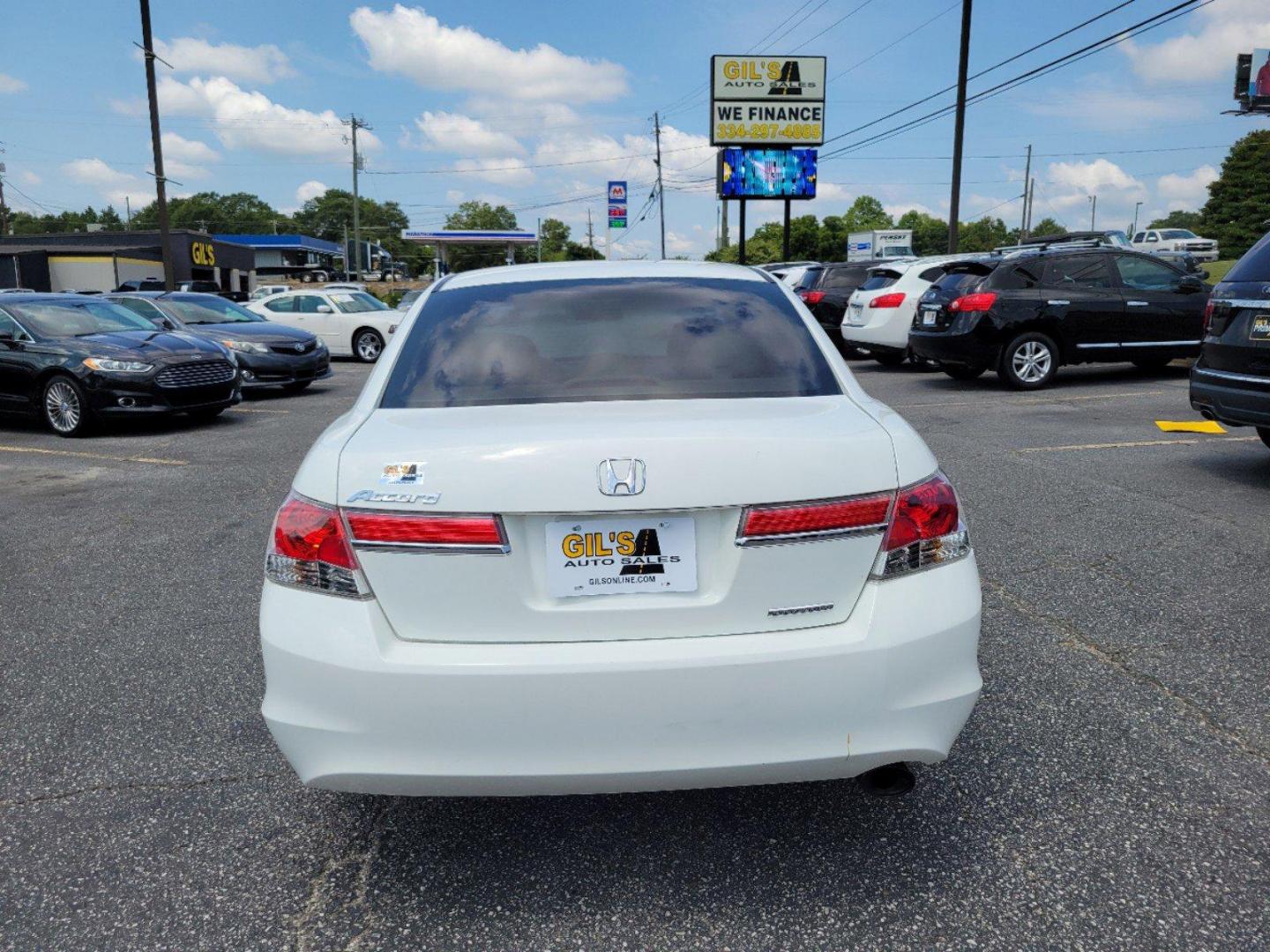 2012 White Honda Accord Sdn SE (1HGCP2F66CA) with an Gas I4 2.4L/144 engine, 5-Speed Automatic transmission, located at 7000 Northlake Connector, Columbus, GA, 31904, (706) 987-8085, 32.524975, -84.978134 - 2012 Honda Accord Sdn SE - Photo#6