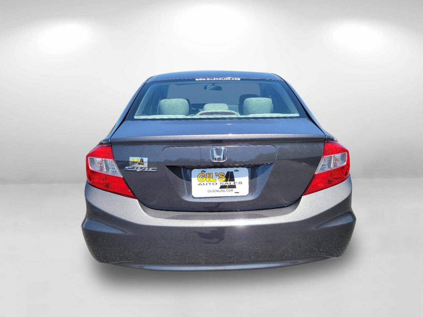 2012 Gray Honda Civic Sdn LX (19XFB2F52CE) with an Gas I4 1.8L/110 engine, 5-Speed Automatic transmission, located at 7000 Northlake Connector, Columbus, GA, 31904, (706) 987-8085, 32.524975, -84.978134 - 2012 Honda Civic Sdn LX - Photo#5