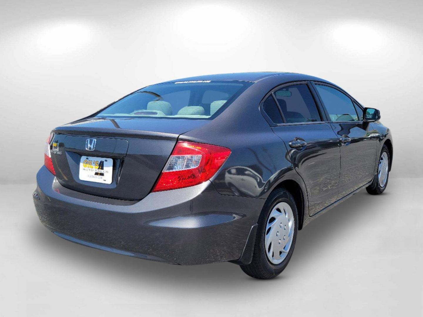 2012 Gray Honda Civic Sdn LX (19XFB2F52CE) with an Gas I4 1.8L/110 engine, 5-Speed Automatic transmission, located at 3959 U.S. 80 W, Phenix City, AL, 36870, (334) 297-4885, 32.469296, -85.135185 - 2012 Honda Civic Sdn LX - Photo#4