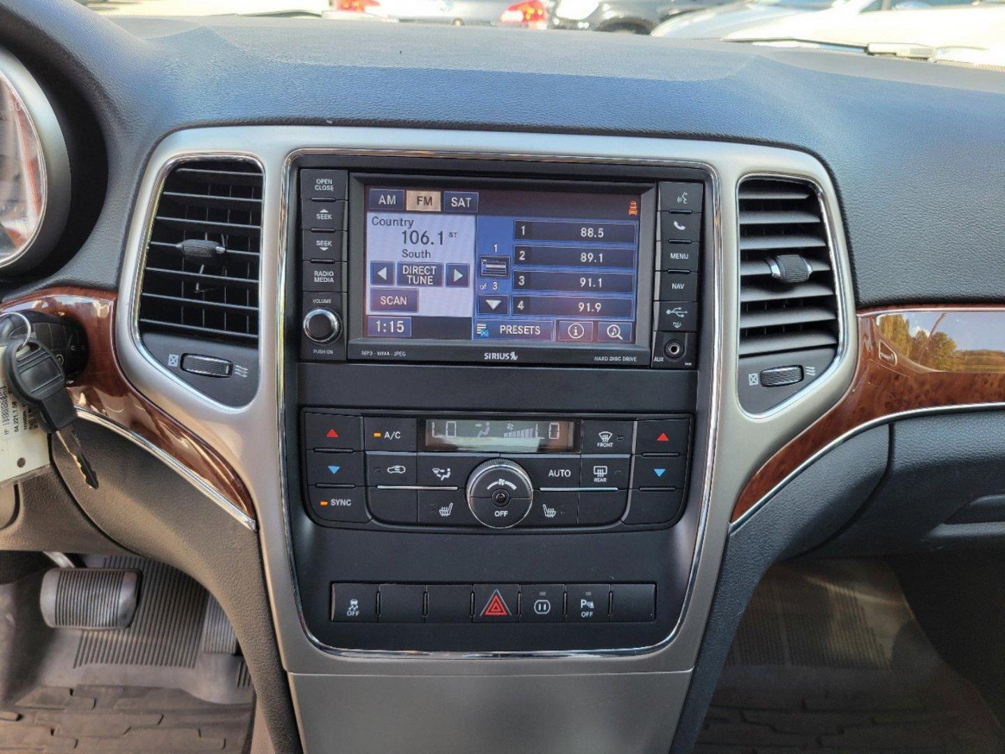 2012 Brilliant Black Crystal Pearl /Black Jeep Grand Cherokee Limited (1C4RJFBGXCC) with an Gas/Ethanol V6 3.6L/220 engine, 5-Speed Automatic transmission, located at 521 Old Farm Lane Rd, Prattville, AL, 36066, (334) 325-1505, 32.482460, -86.416367 - 2012 Jeep Grand Cherokee Limited - Photo#15