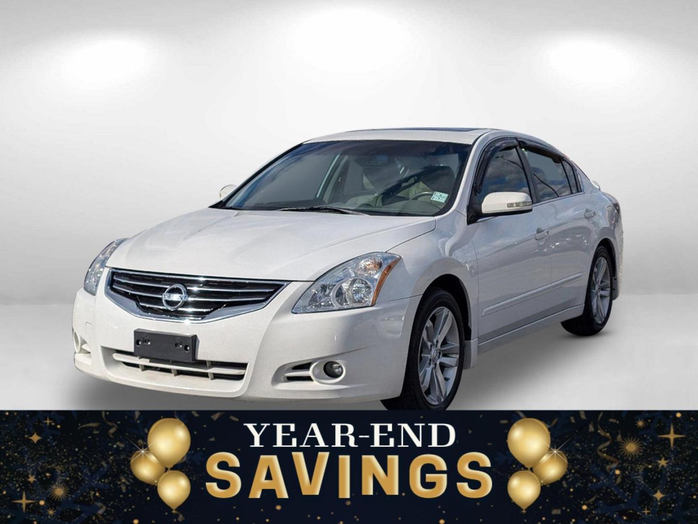 2012 /Blonde Nissan Altima 3.5 SR (1N4BL2AP4CC) with an Gas V6 3.5L/ engine, 1-Speed Continuously Variable Ratio transmission, located at 7000 Northlake Connector, Columbus, GA, 31904, (706) 987-8085, 32.524975, -84.978134 - 2012 Nissan Altima 3.5 SR - Photo#0