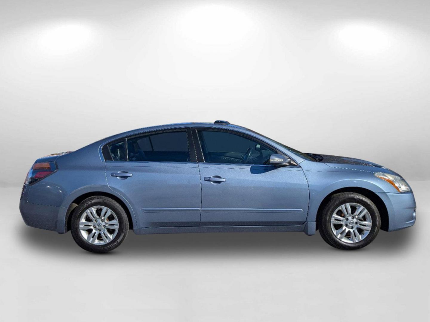 2012 /Charcoal Nissan Altima 2.5 SL (1N4AL2AP4CC) with an Gas I4 2.5L/ engine, 1-Speed Continuously Variable Ratio transmission, located at 804 22nd Ave, Phenix City, AL, 36870, (334) 297-1860, 32.484749, -85.024475 - 2012 Nissan Altima 2.5 SL - Photo#3