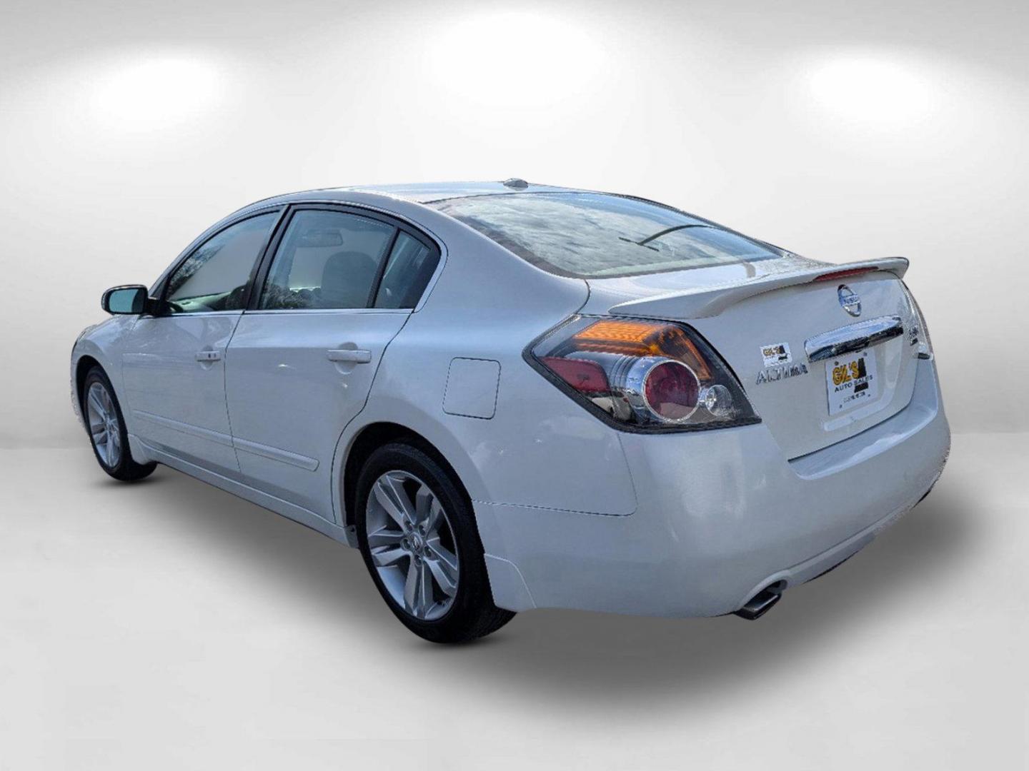 2012 /Blonde Nissan Altima 3.5 SR (1N4BL2AP7CC) with an Gas V6 3.5L/ engine, 1-Speed Continuously Variable Ratio transmission, located at 3959 U.S. 80 W, Phenix City, AL, 36870, (334) 297-4885, 32.469296, -85.135185 - 2012 Nissan Altima 3.5 SR - Photo#9