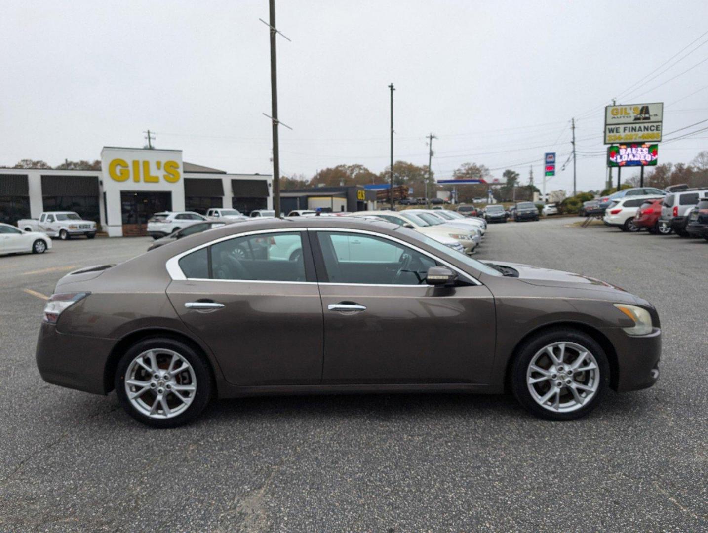 2012 /Charcoal Nissan Maxima 3.5 SV (1N4AA5AP2CC) with an Gas V6 3.5L/ engine, 1-Speed Continuously Variable transmission, located at 3959 U.S. 80 W, Phenix City, AL, 36870, (334) 297-4885, 32.469296, -85.135185 - 2012 Nissan Maxima 3.5 SV - Photo#4