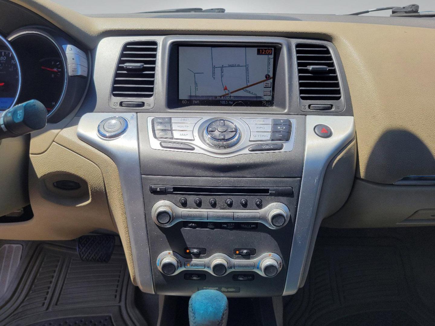 2012 Glacier Pearl /Beige Nissan Murano SL (JN8AZ1MU8CW) with an Gas V6 3.5L/ engine, 1-Speed Continuously Variable Ratio transmission, located at 5115 14th Ave., Columbus, GA, 31904, (706) 323-0345, 32.511494, -84.971046 - 2012 Nissan Murano SL - Photo#11