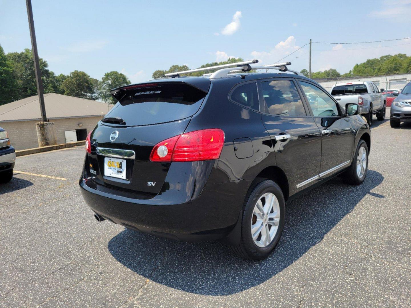 2012 Super Black /Black Nissan Rogue SV (JN8AS5MTXCW) with an Gas I4 2.5L/152 engine, 1-Speed Continuously variable ratio transmission, located at 7000 Northlake Connector, Columbus, GA, 31904, (706) 987-8085, 32.524975, -84.978134 - 2012 Nissan Rogue SV - Photo#5