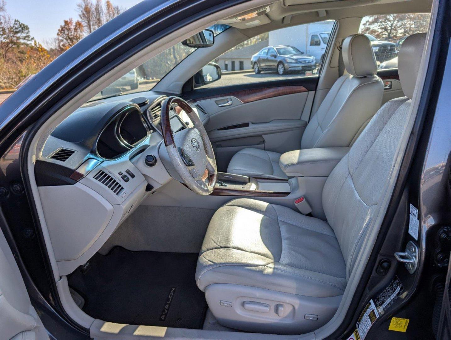 2012 Toyota Avalon (4T1BK3DB4CU) with an Gas V6 3.5L/211 engine, 6-Speed Automatic transmission, located at 3959 U.S. 80 W, Phenix City, AL, 36870, (334) 297-4885, 32.469296, -85.135185 - 2012 Toyota Avalon - Photo#9