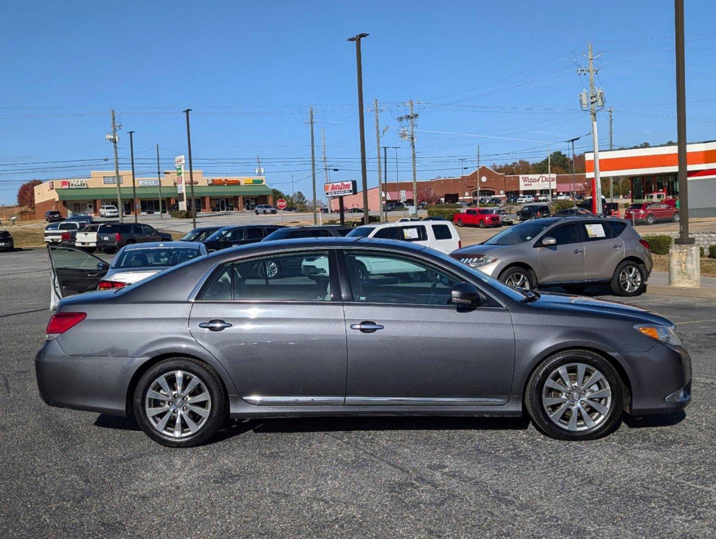 2012 Toyota Avalon (4T1BK3DB4CU) with an Gas V6 3.5L/211 engine, 6-Speed Automatic transmission, located at 3959 U.S. 80 W, Phenix City, AL, 36870, (334) 297-4885, 32.469296, -85.135185 - 2012 Toyota Avalon - Photo#3