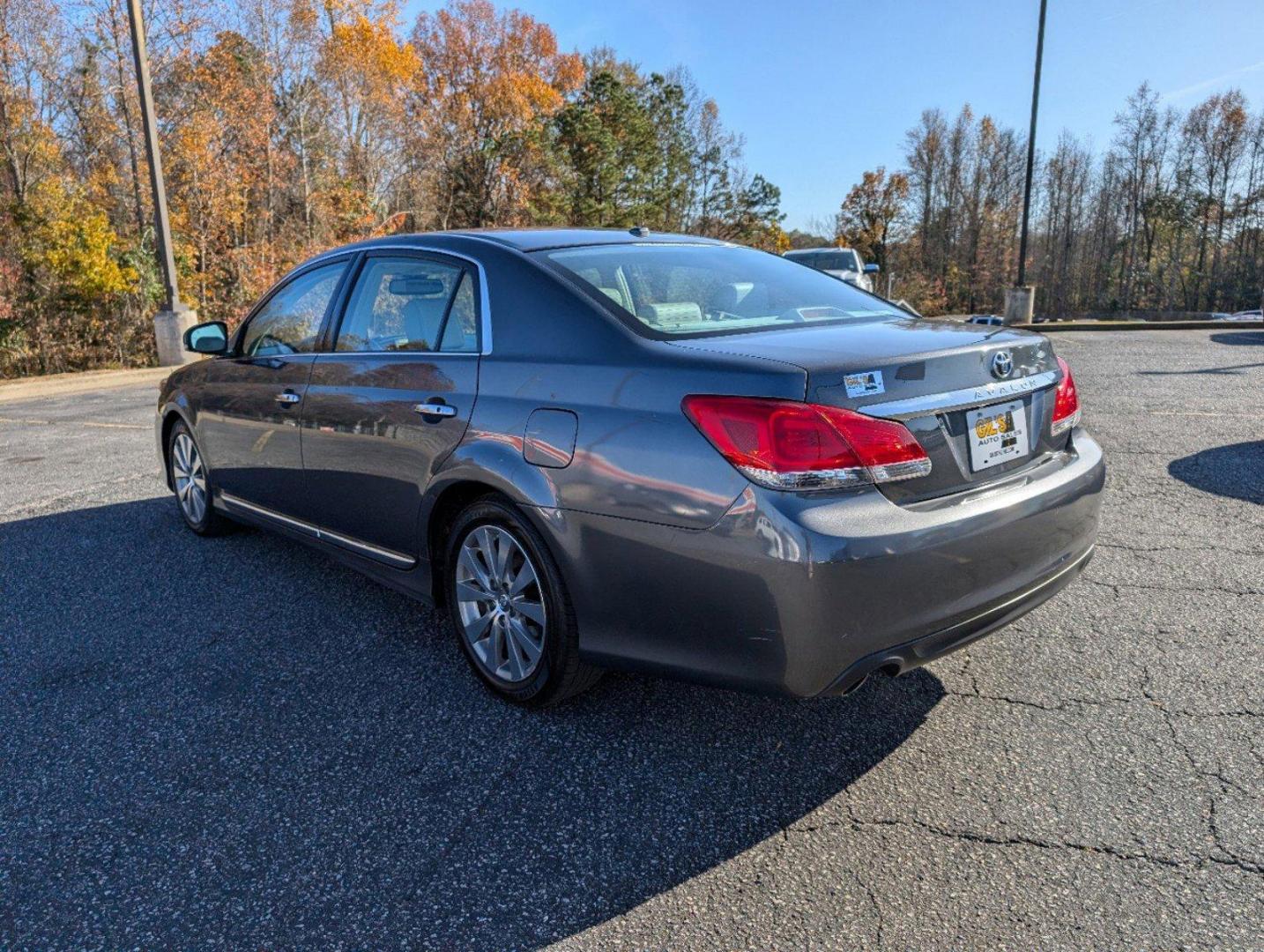 2012 Toyota Avalon (4T1BK3DB4CU) with an Gas V6 3.5L/211 engine, 6-Speed Automatic transmission, located at 3959 U.S. 80 W, Phenix City, AL, 36870, (334) 297-4885, 32.469296, -85.135185 - 2012 Toyota Avalon - Photo#6