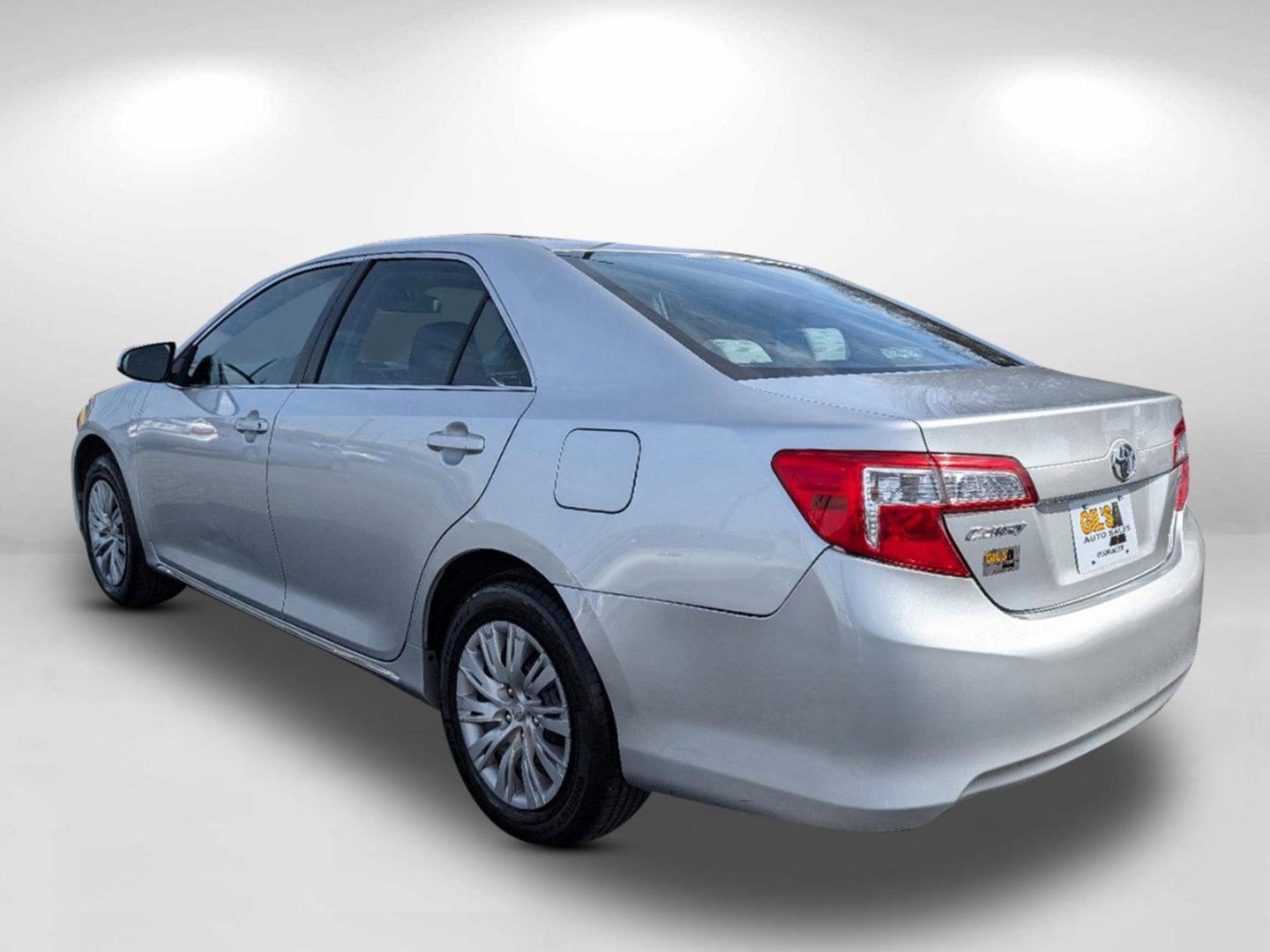 2012 Toyota Camry LE (4T1BF1FK2CU) with an Gas I4 2.5L/152 engine, 6-Speed Automatic w/Manual Shift transmission, located at 7000 Northlake Connector, Columbus, GA, 31904, (706) 987-8085, 32.524975, -84.978134 - 2012 Toyota Camry LE - Photo#6