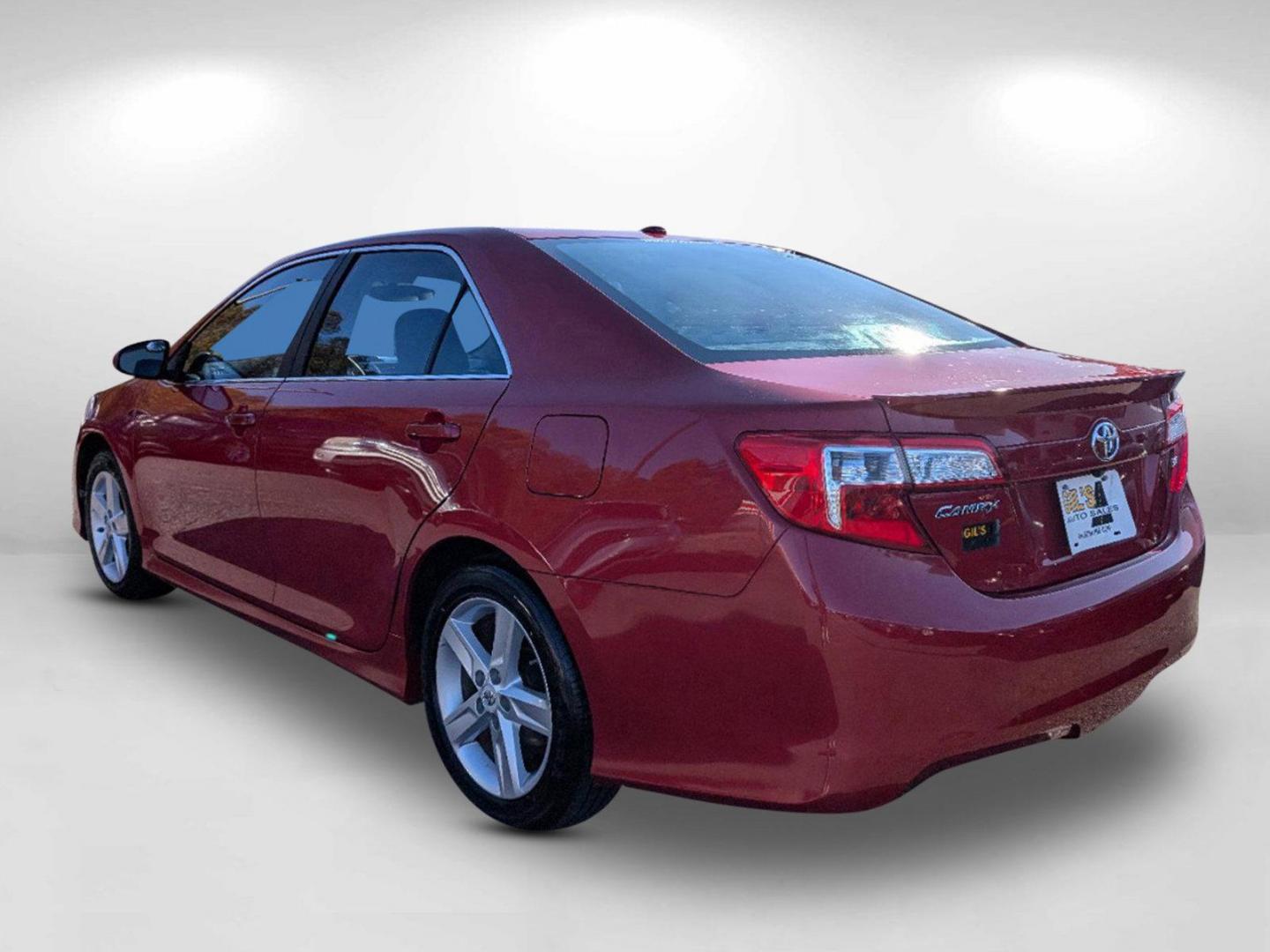 2012 Toyota Camry SE (4T1BF1FK0CU) with an Gas I4 2.5L/152 engine, 6-Speed Automatic w/Manual Shift transmission, located at 1430 Gateway Drive, Opelika, AL, 36801, (334) 239-0944, 32.637871, -85.409790 - 2012 Toyota Camry SE - Photo#6