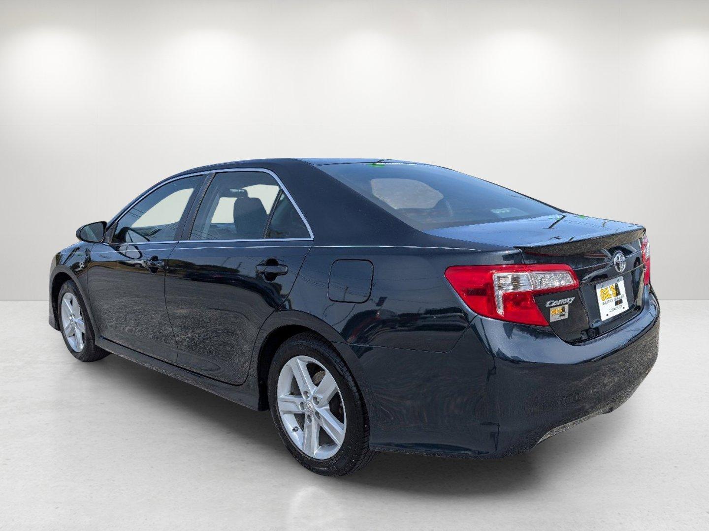 2012 Toyota Camry SE (4T1BF1FK6CU) with an Gas I4 2.5L/152 engine, 6-Speed Automatic w/Manual Shift transmission, located at 3959 U.S. 80 W, Phenix City, AL, 36870, (334) 297-4885, 32.469296, -85.135185 - 2012 Toyota Camry SE - Photo#6