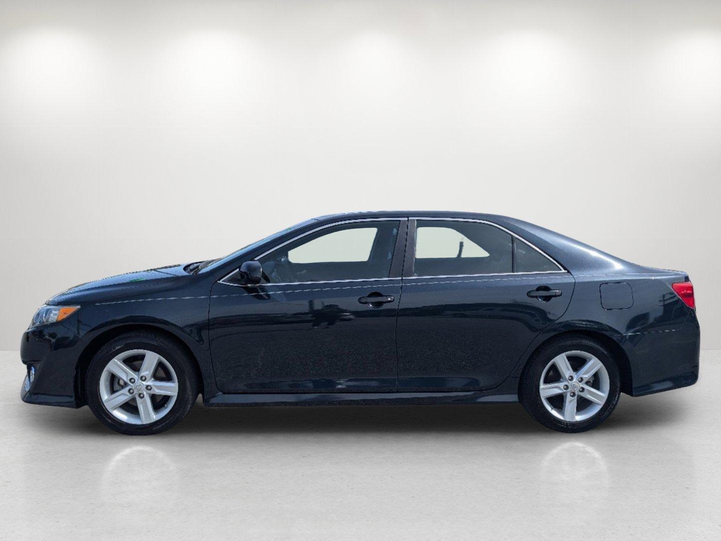 2012 Toyota Camry SE (4T1BF1FK6CU) with an Gas I4 2.5L/152 engine, 6-Speed Automatic w/Manual Shift transmission, located at 3959 U.S. 80 W, Phenix City, AL, 36870, (334) 297-4885, 32.469296, -85.135185 - 2012 Toyota Camry SE - Photo#7