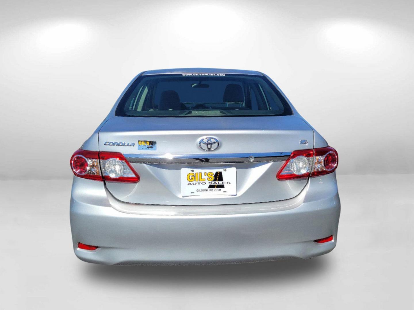 2012 Silver Toyota Corolla LE (JTDBU4EE8C9) with an Gas I4 1.8L/110 engine, 4-Speed Automatic transmission, located at 7000 Northlake Connector, Columbus, GA, 31904, (706) 987-8085, 32.524975, -84.978134 - 2012 Toyota Corolla LE - Photo#5