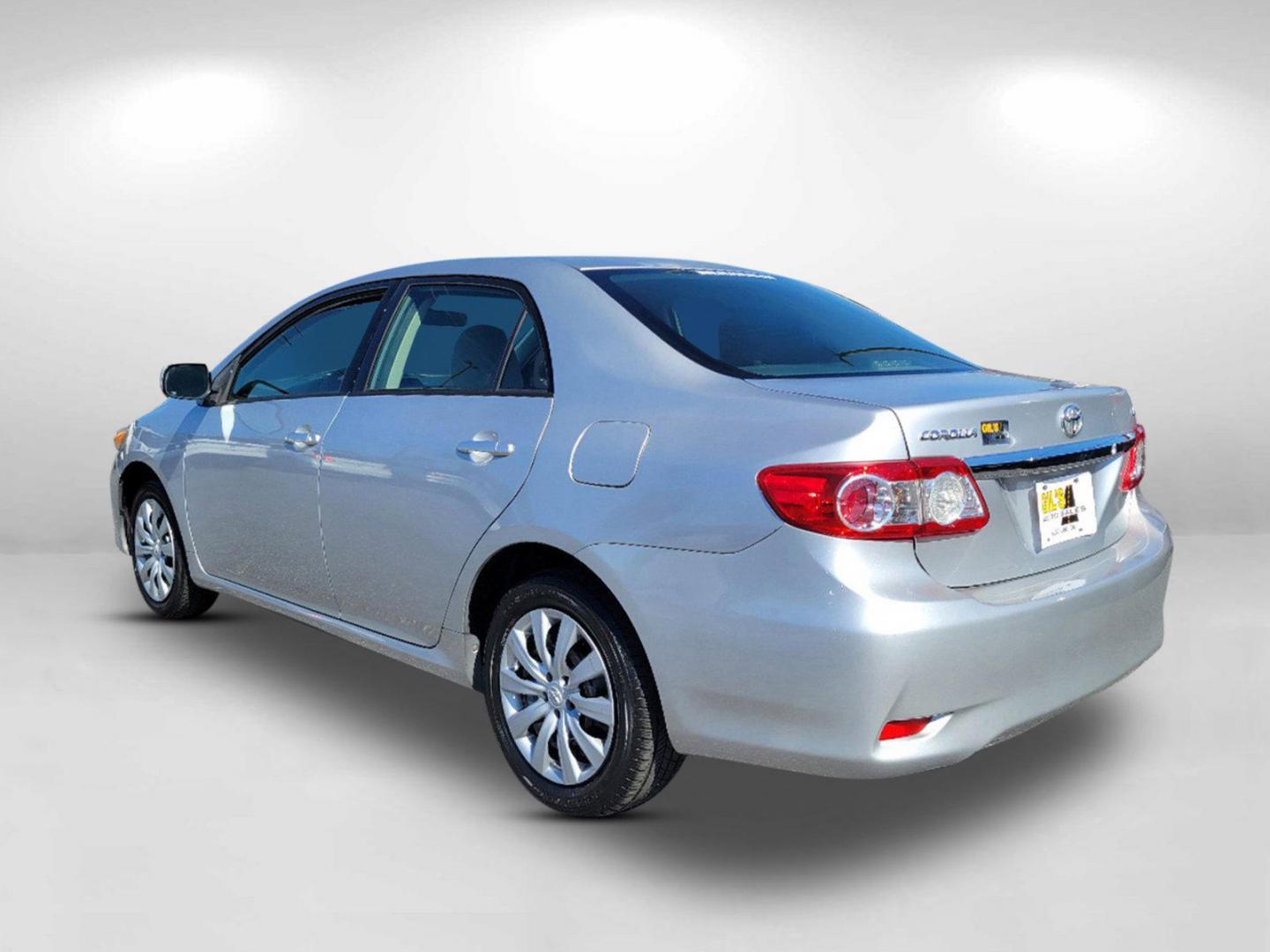 2012 Silver Toyota Corolla LE (JTDBU4EE8C9) with an Gas I4 1.8L/110 engine, 4-Speed Automatic transmission, located at 7000 Northlake Connector, Columbus, GA, 31904, (706) 987-8085, 32.524975, -84.978134 - 2012 Toyota Corolla LE - Photo#6